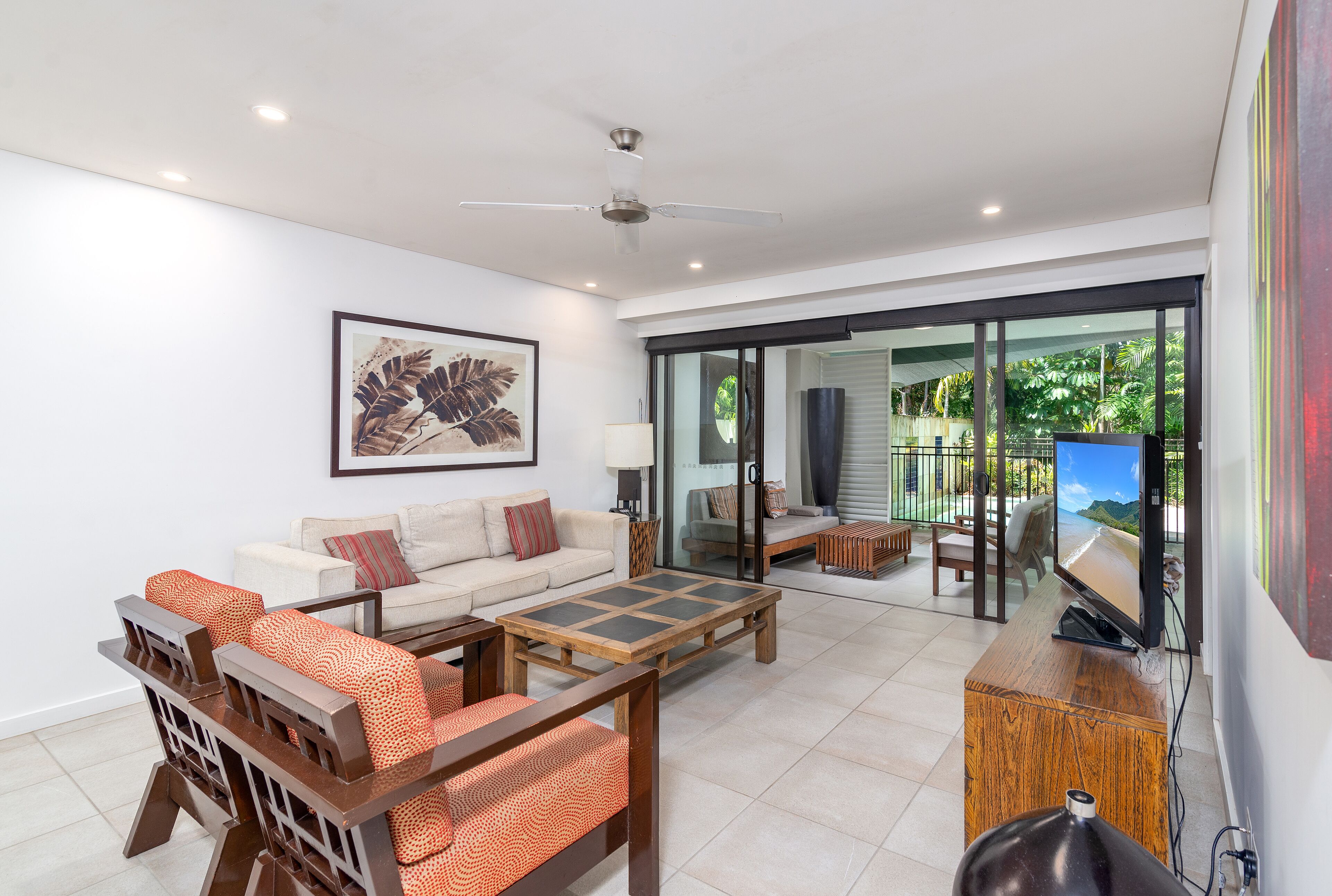 Seascape Holiday Apartments at Sea Temple Resort