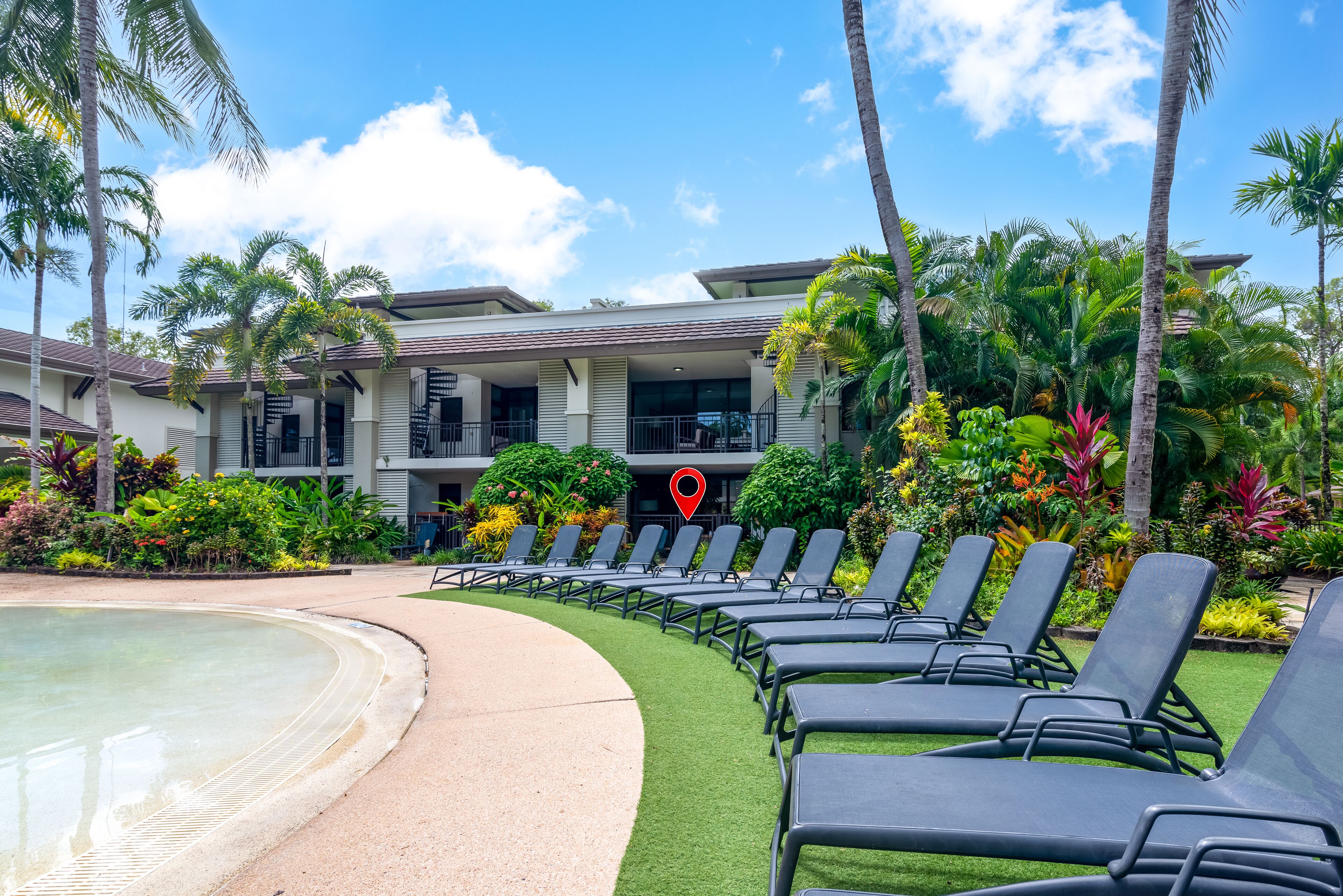 Seascape Holiday Apartments at Sea Temple Resort