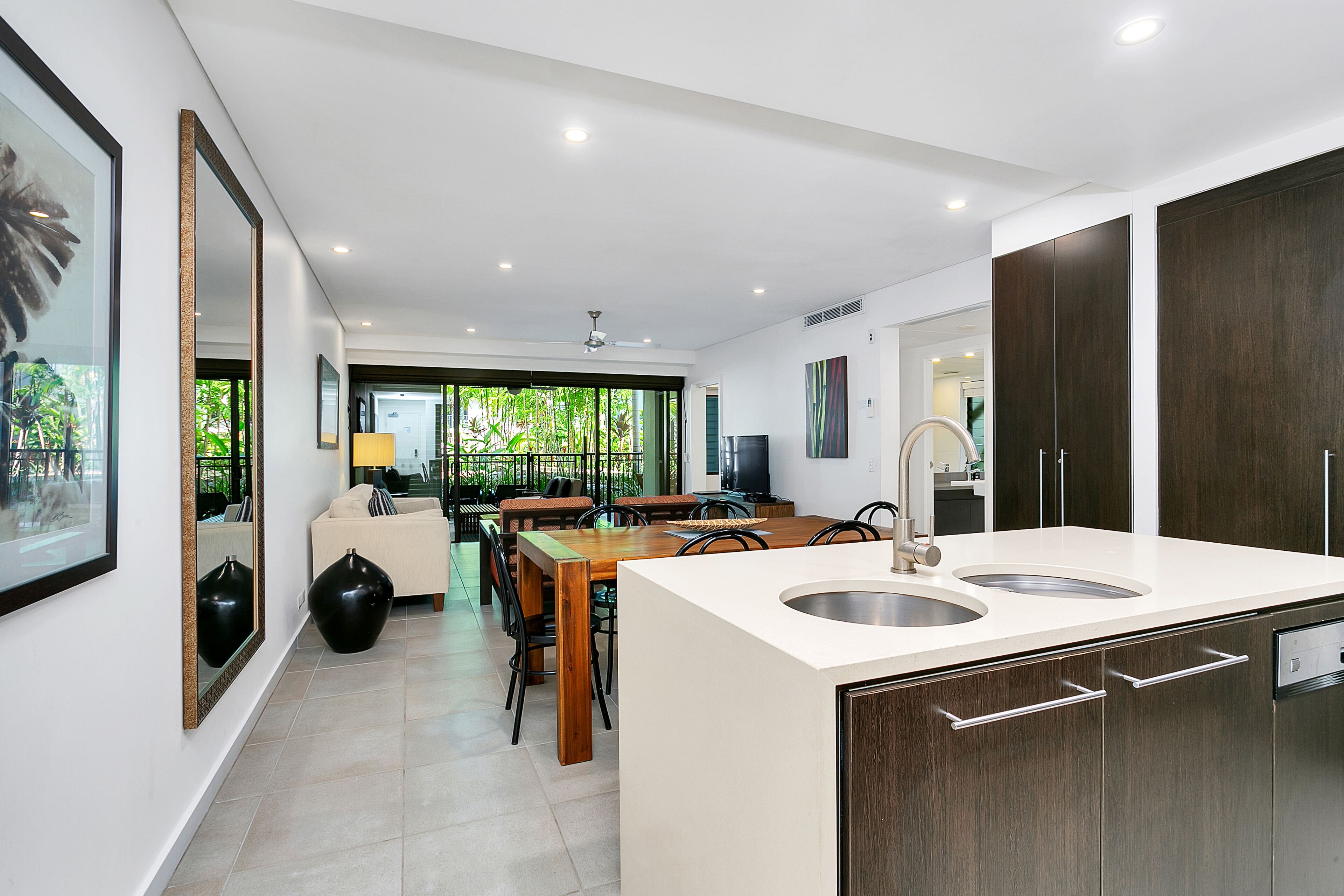 Seascape Holiday Apartments at Sea Temple Resort