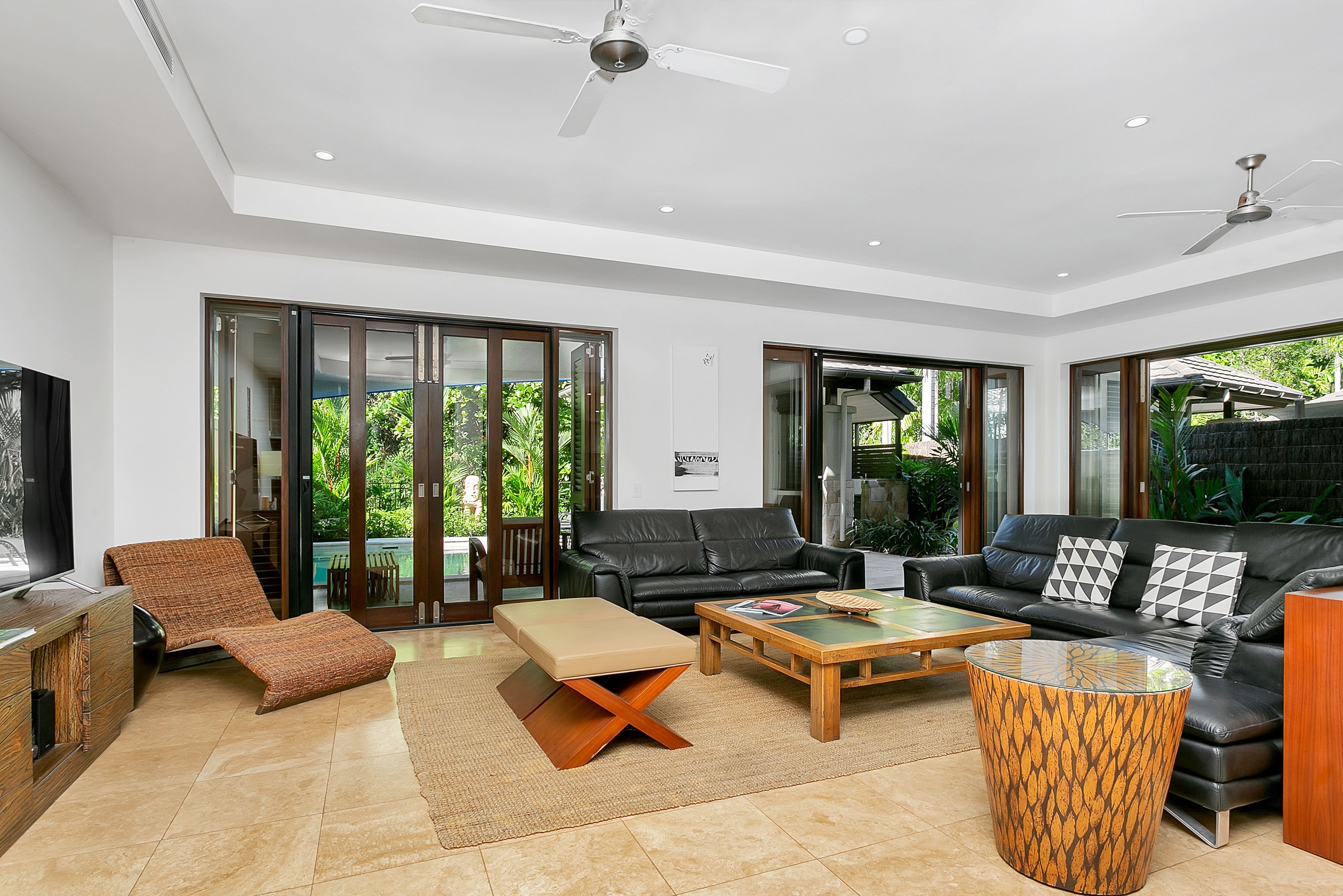 Seascape Holiday Apartments at Sea Temple Resort