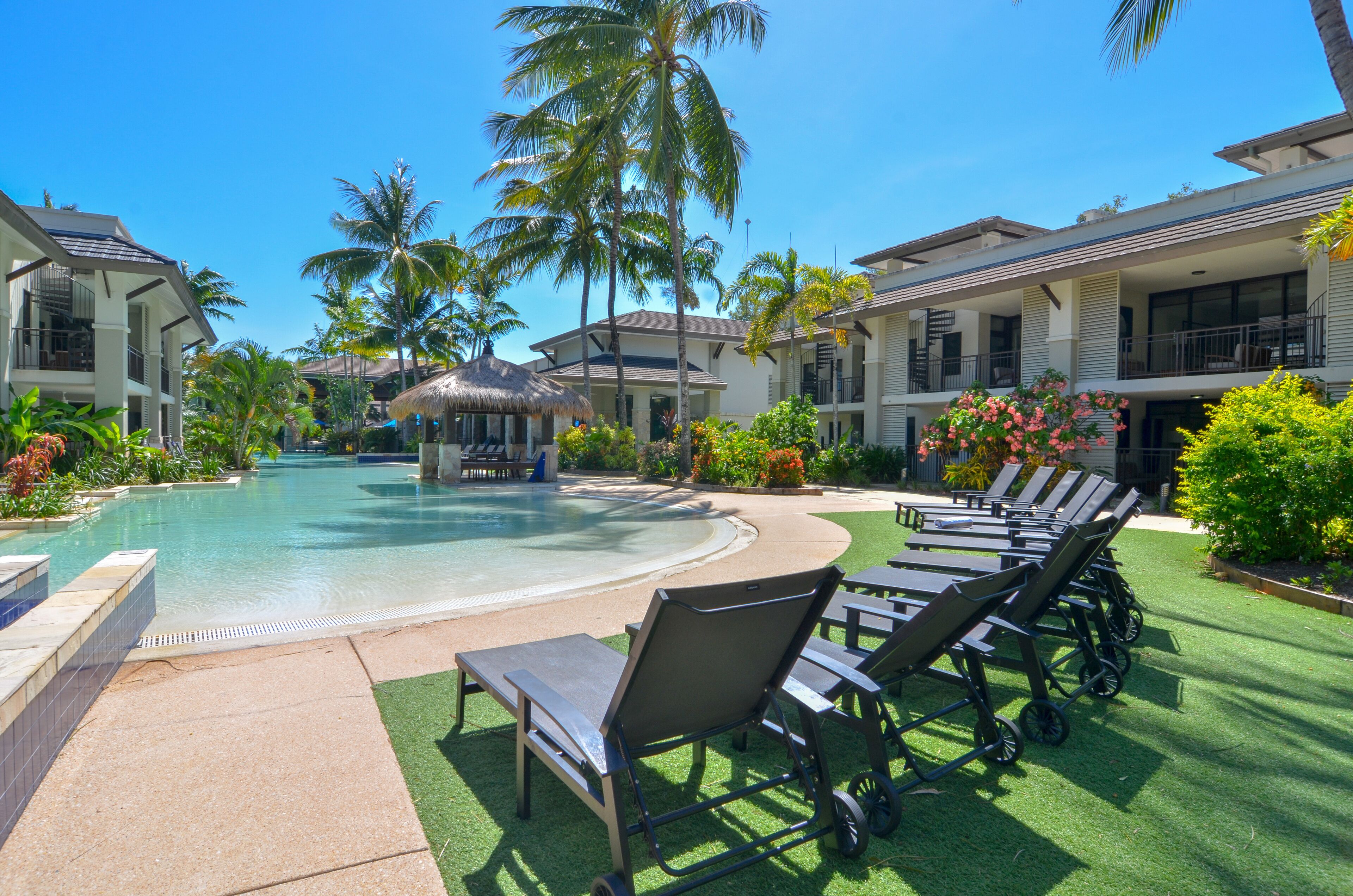 Seascape Holiday Apartments at Sea Temple Resort