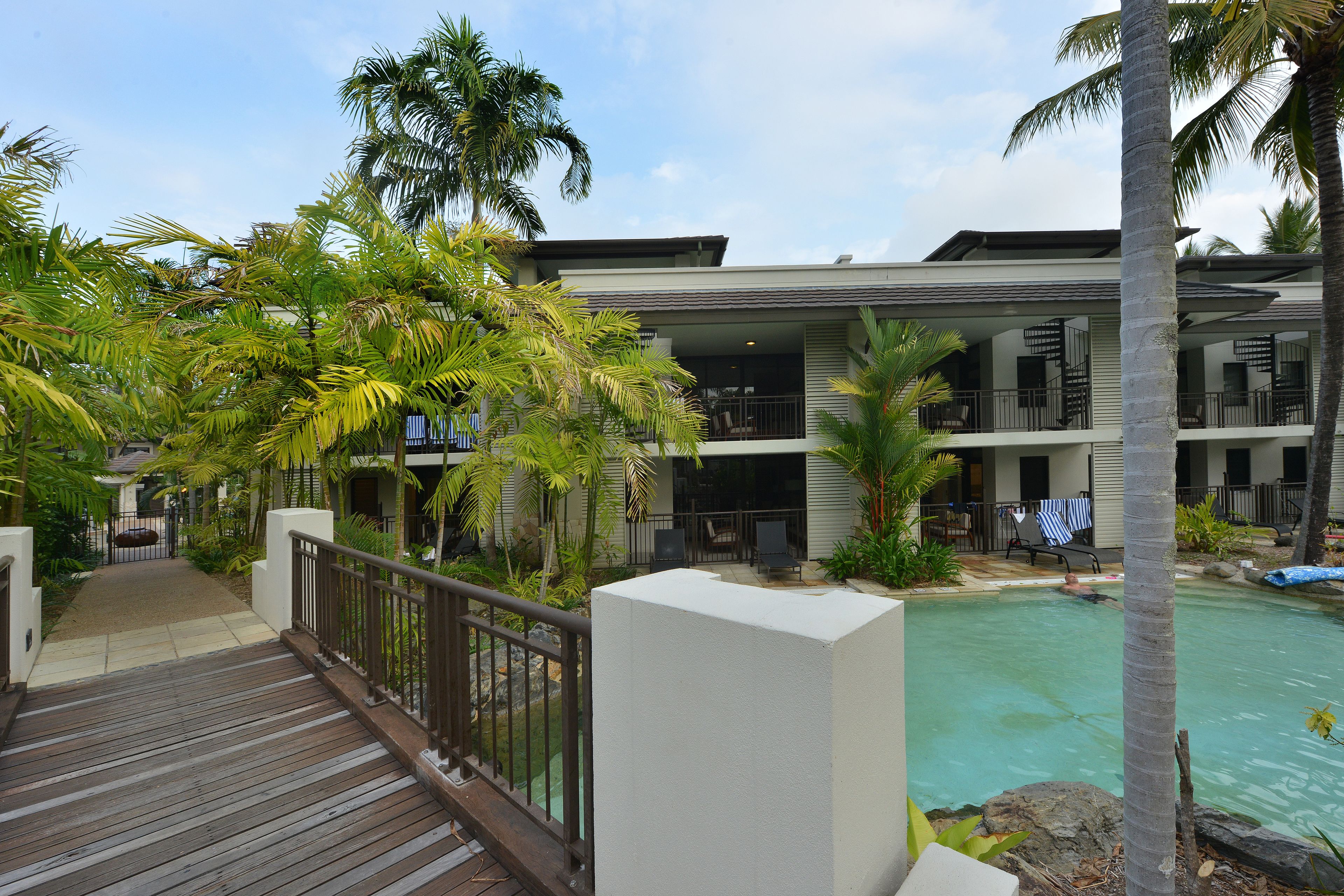 Seascape Holiday Apartments at Sea Temple Resort