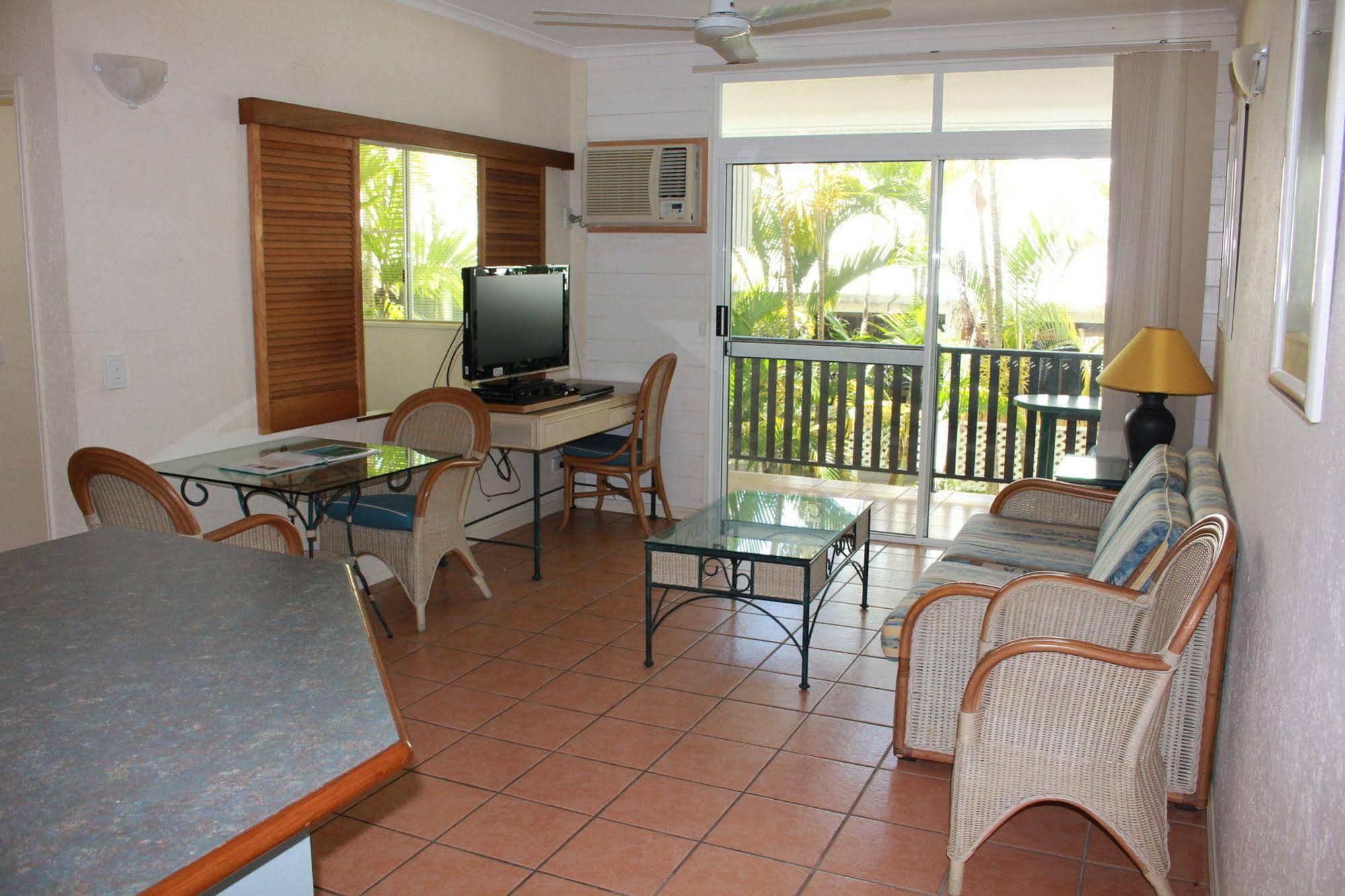 Tropic Sands Apartments