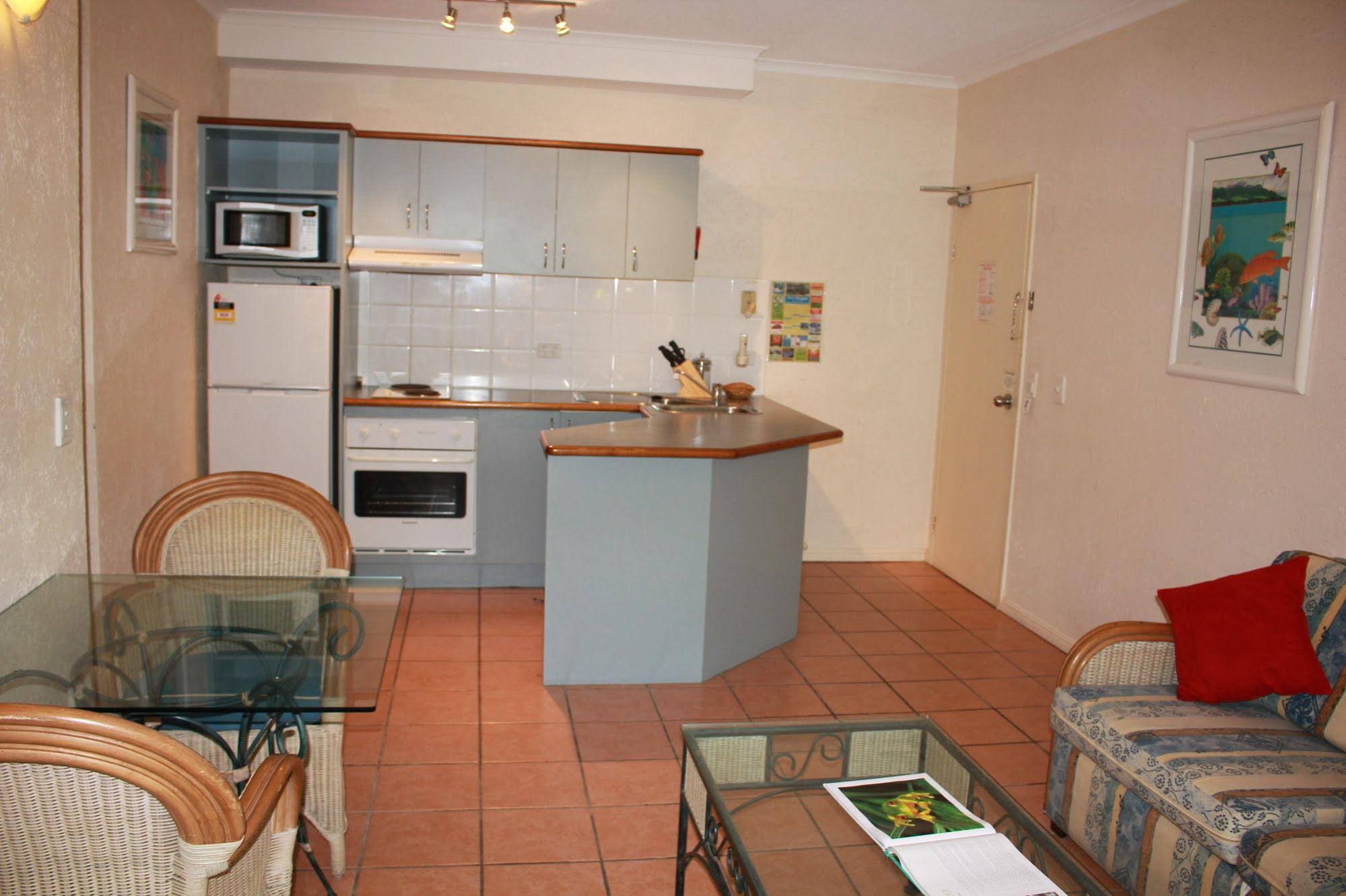Tropic Sands Apartments