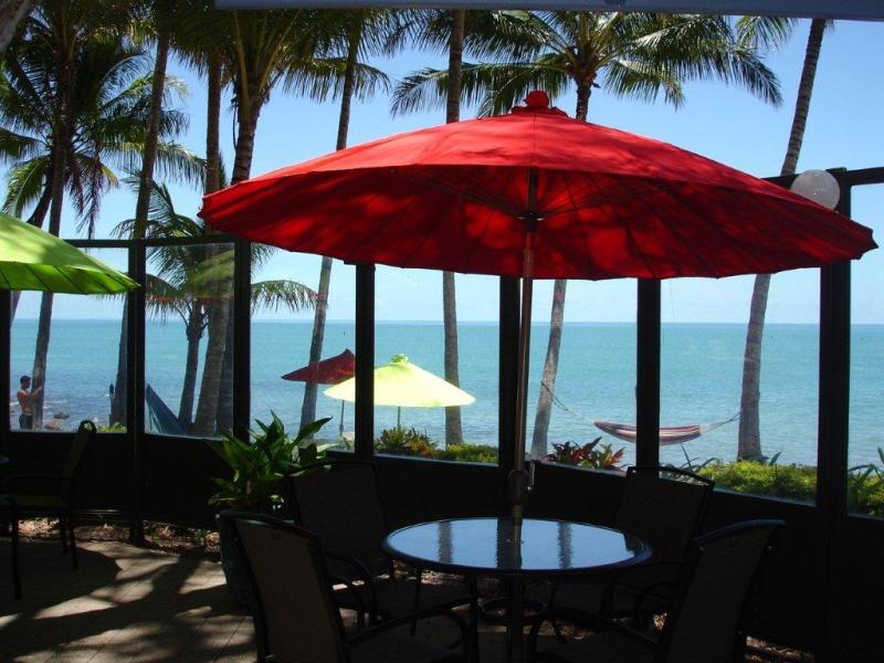 Turtle Cove Beach Resort