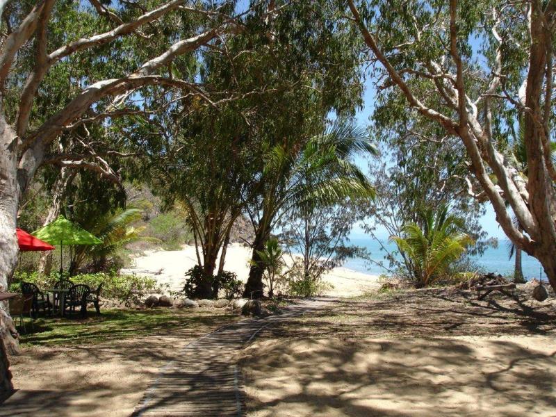 Turtle Cove Beach Resort