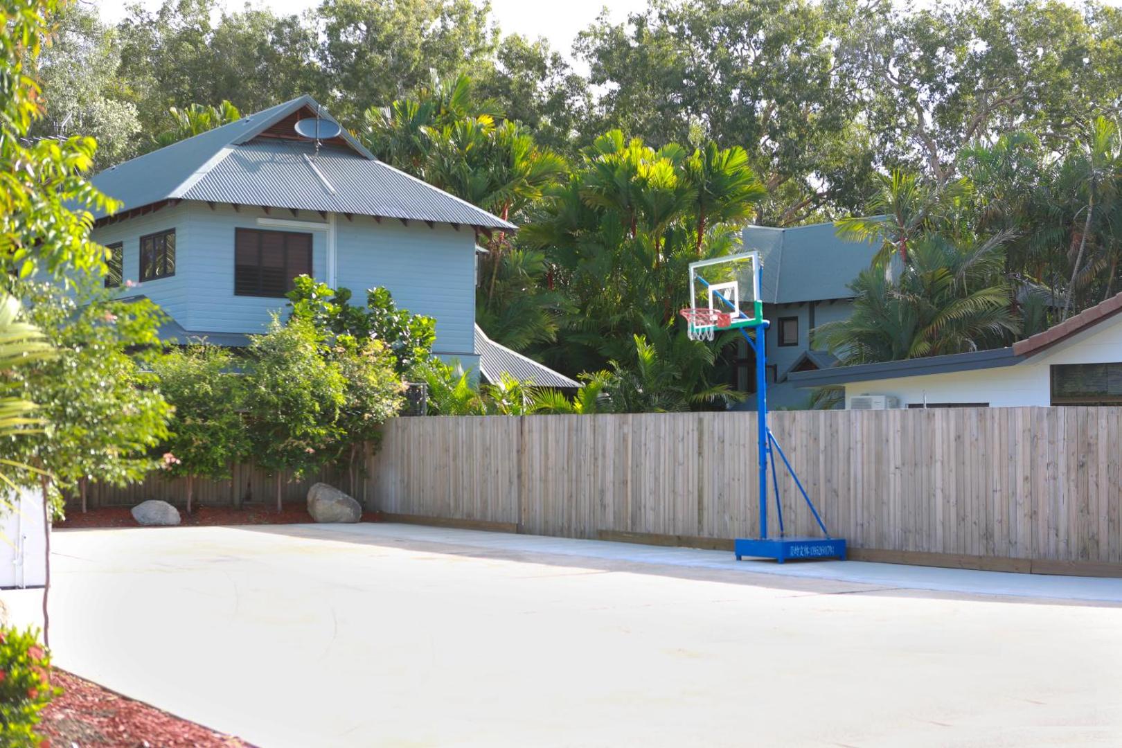 Uyoung Diving Resort