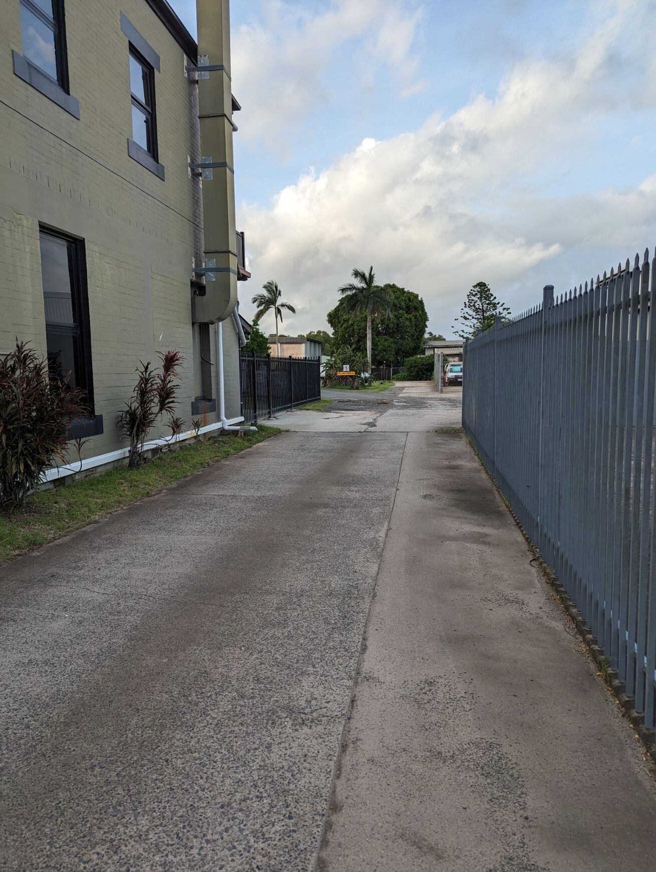 Grand Central Hotel Proserpine