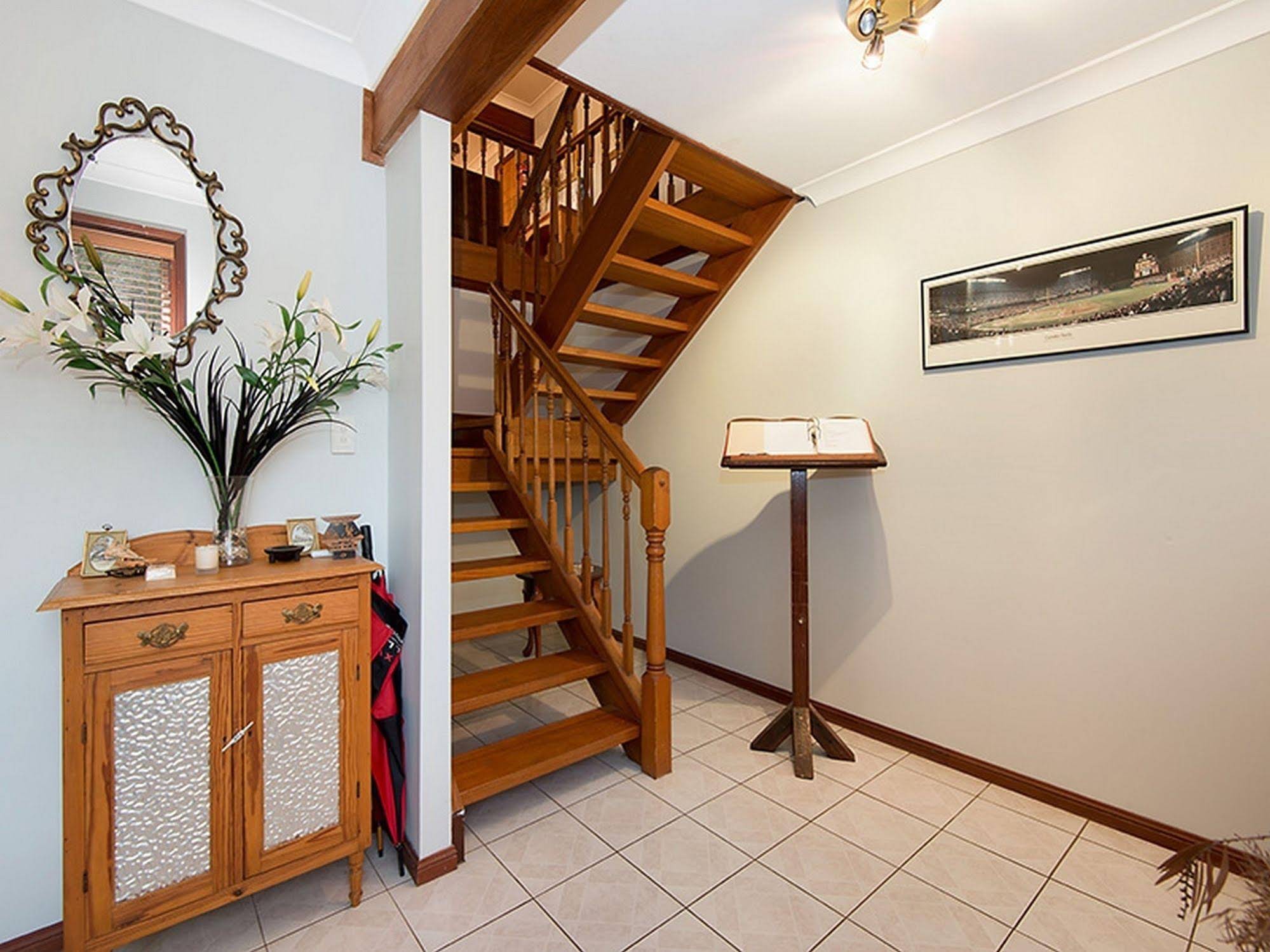 Ainslie Manor Bed and Breakfast