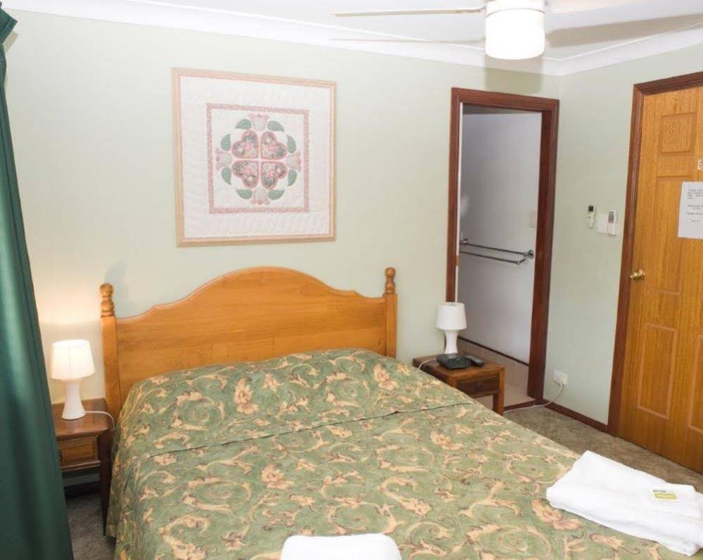 Ainslie Manor Bed and Breakfast