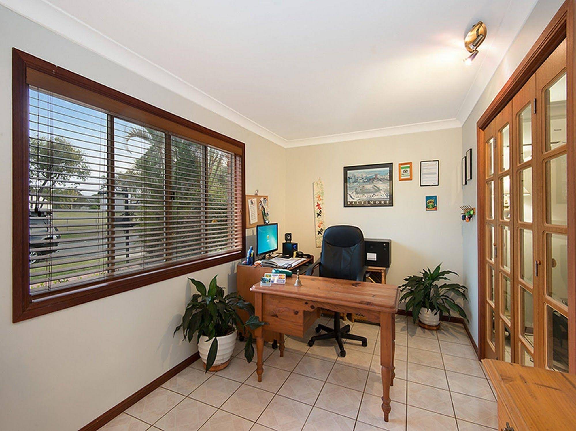 Ainslie Manor Bed and Breakfast