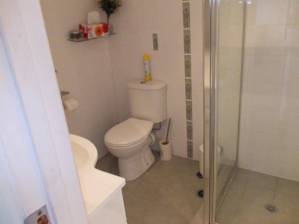 Ainslie Manor Bed and Breakfast