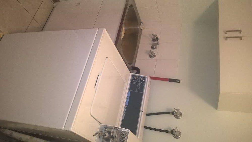 Ainslie Manor Bed and Breakfast