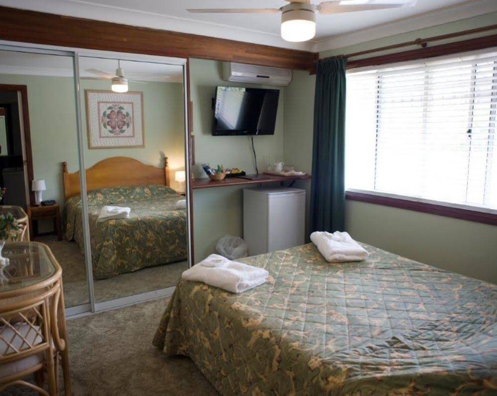 Ainslie Manor Bed and Breakfast