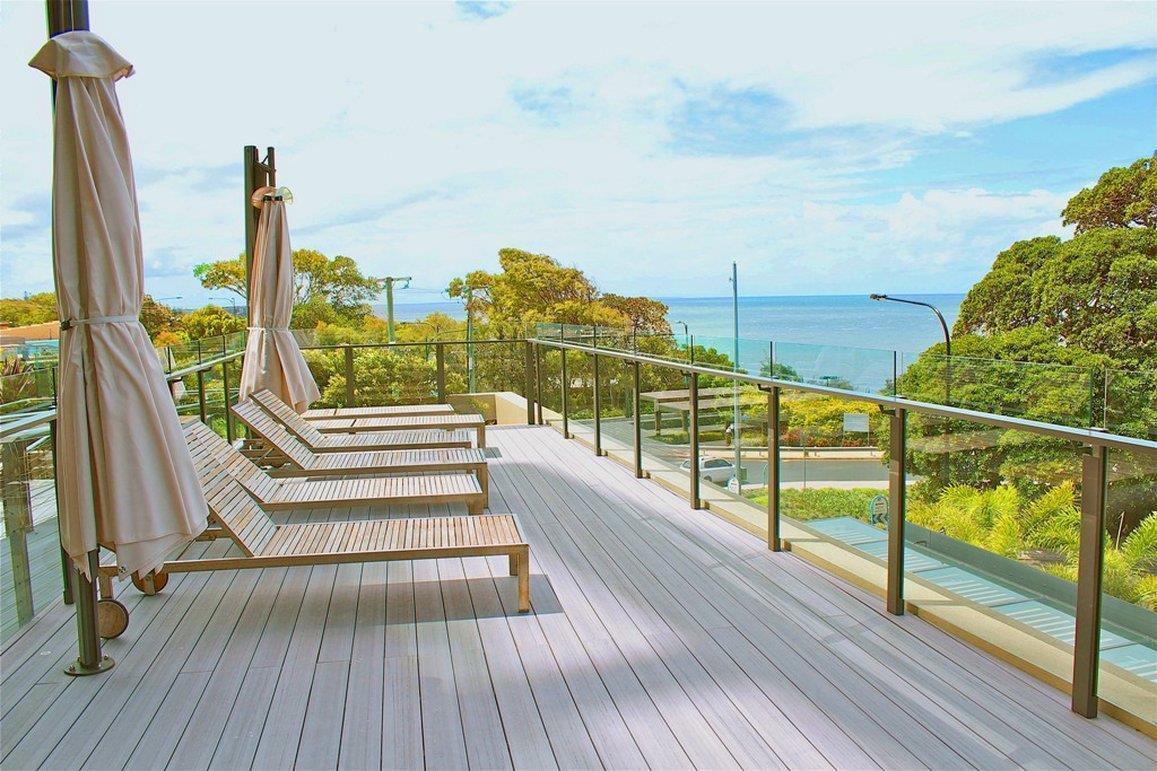 Oaks Redcliffe Mon Komo Suites