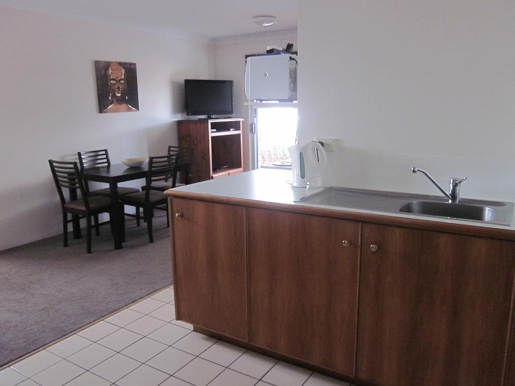Cosmopolitan Motel & Serviced Apartments