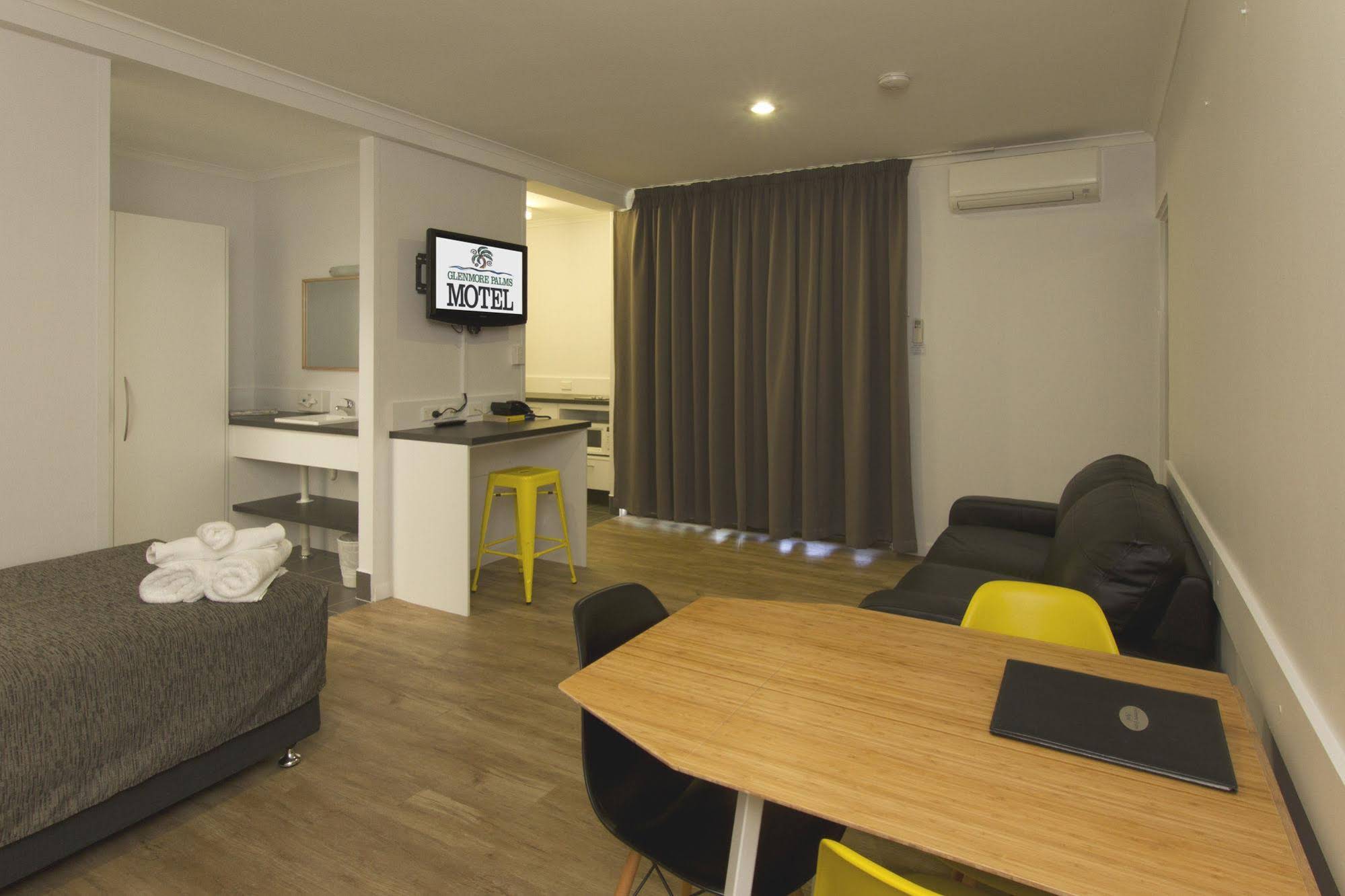 Glenmore Palms Motel
