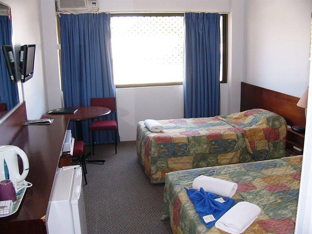 Rockhampton Riverside Central Hotel