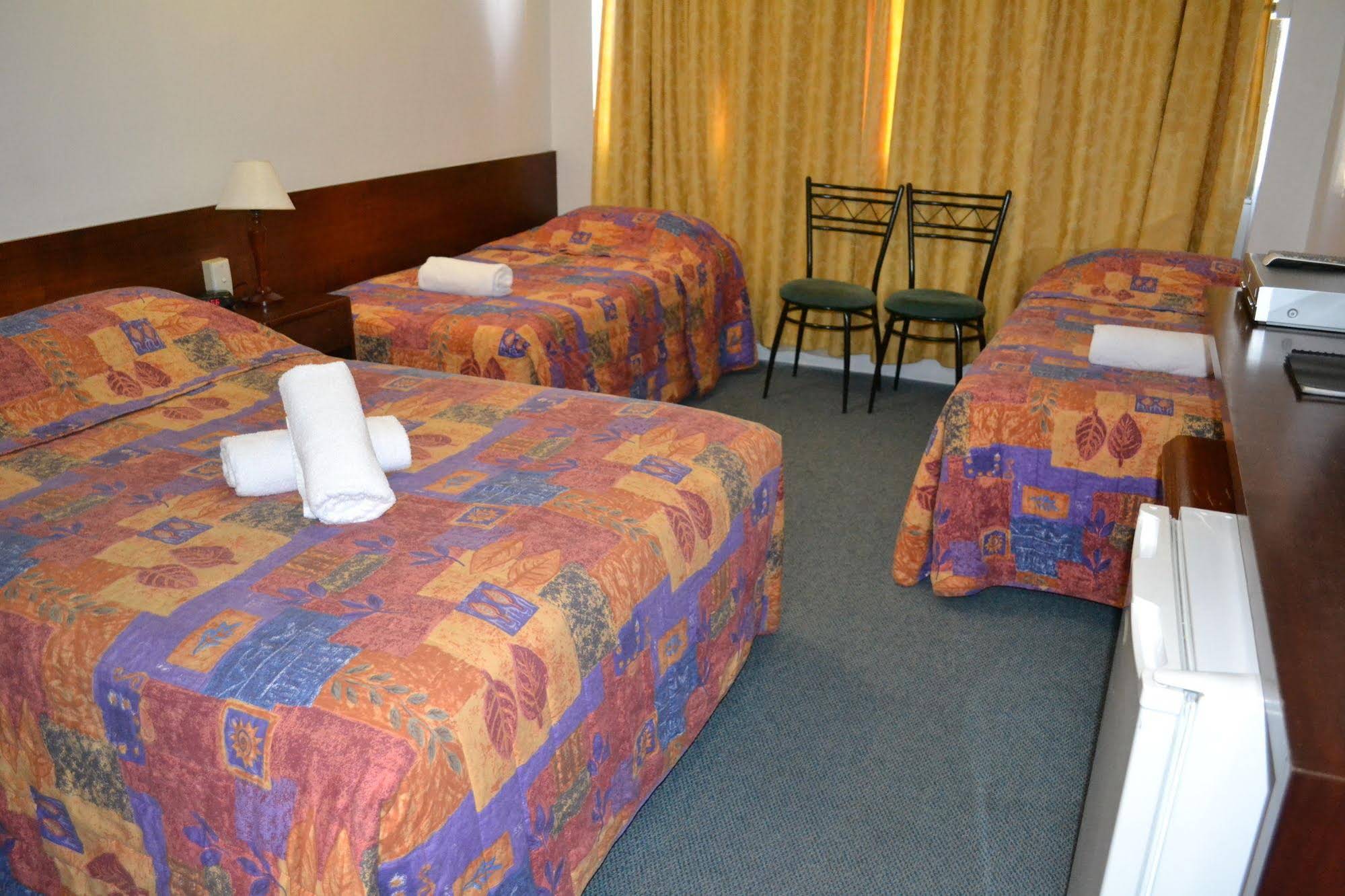 Rockhampton Riverside Central Hotel