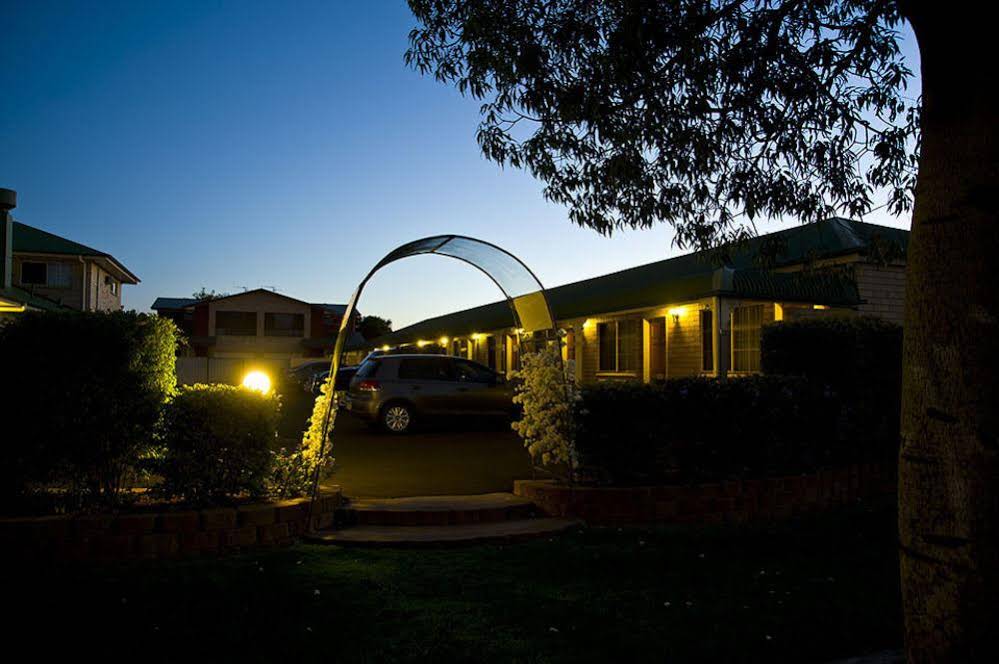 Starlight Motor Inn