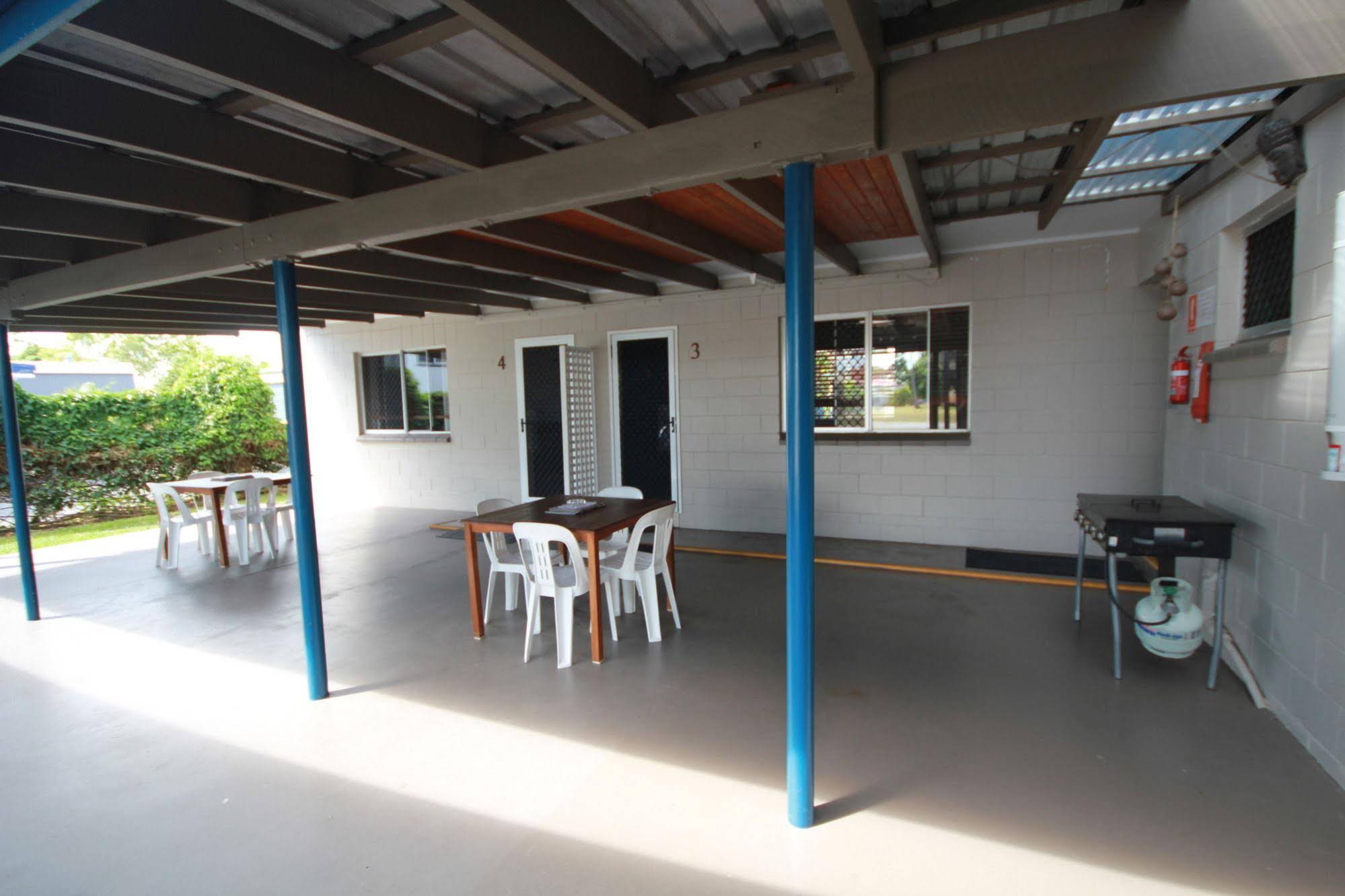 Seaforth Holiday Units