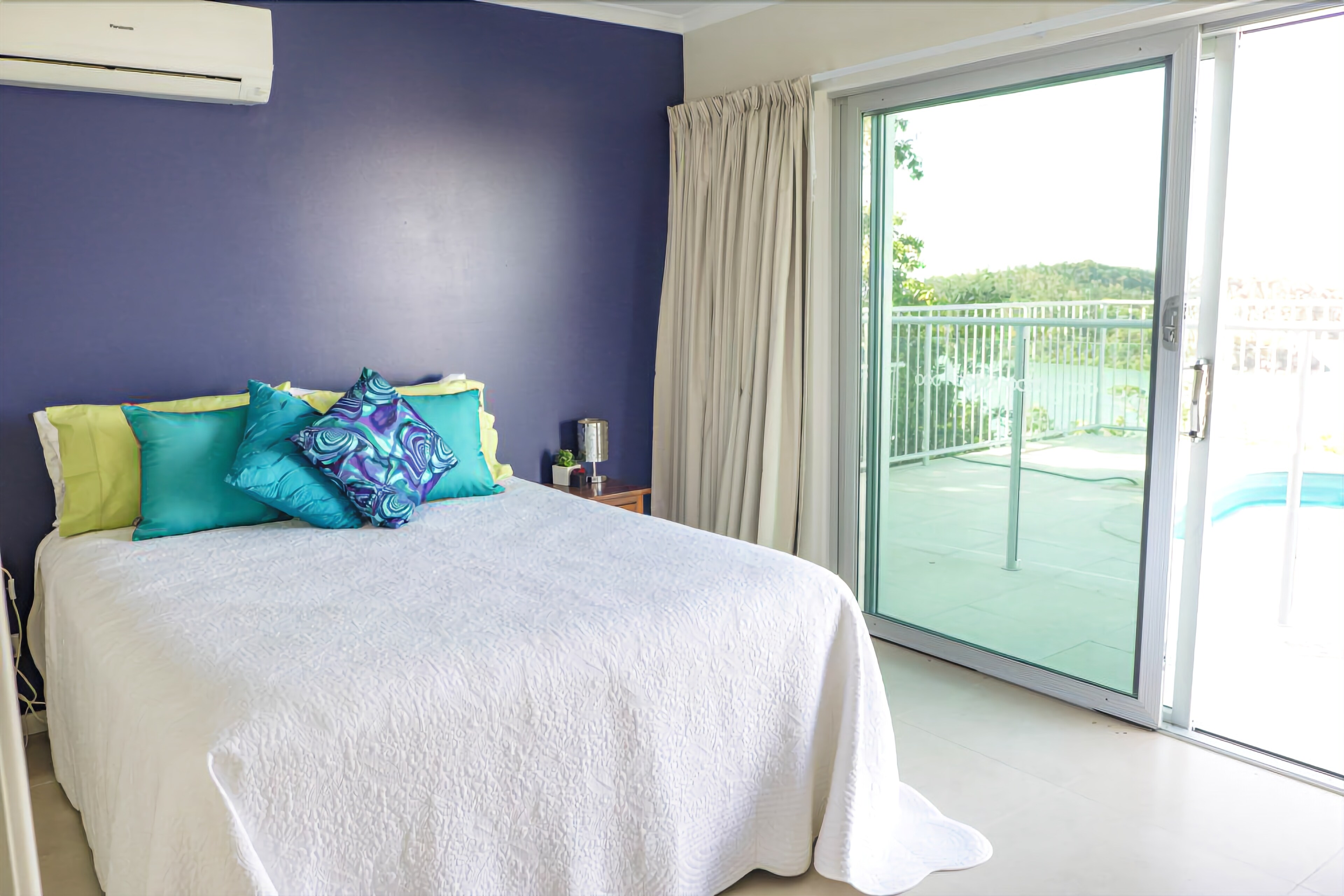 Panoramic Island Views