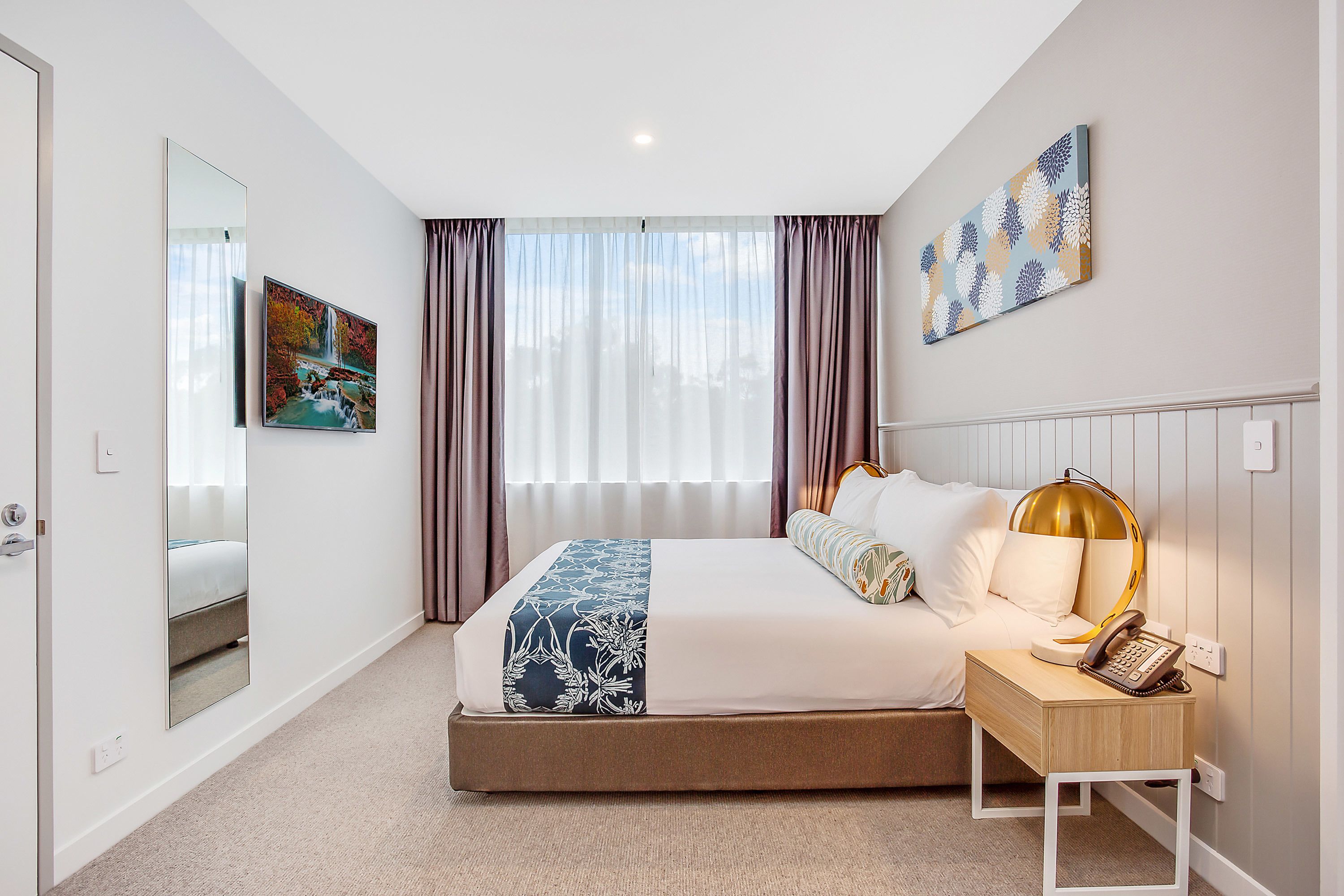 Mantra Southport Sharks