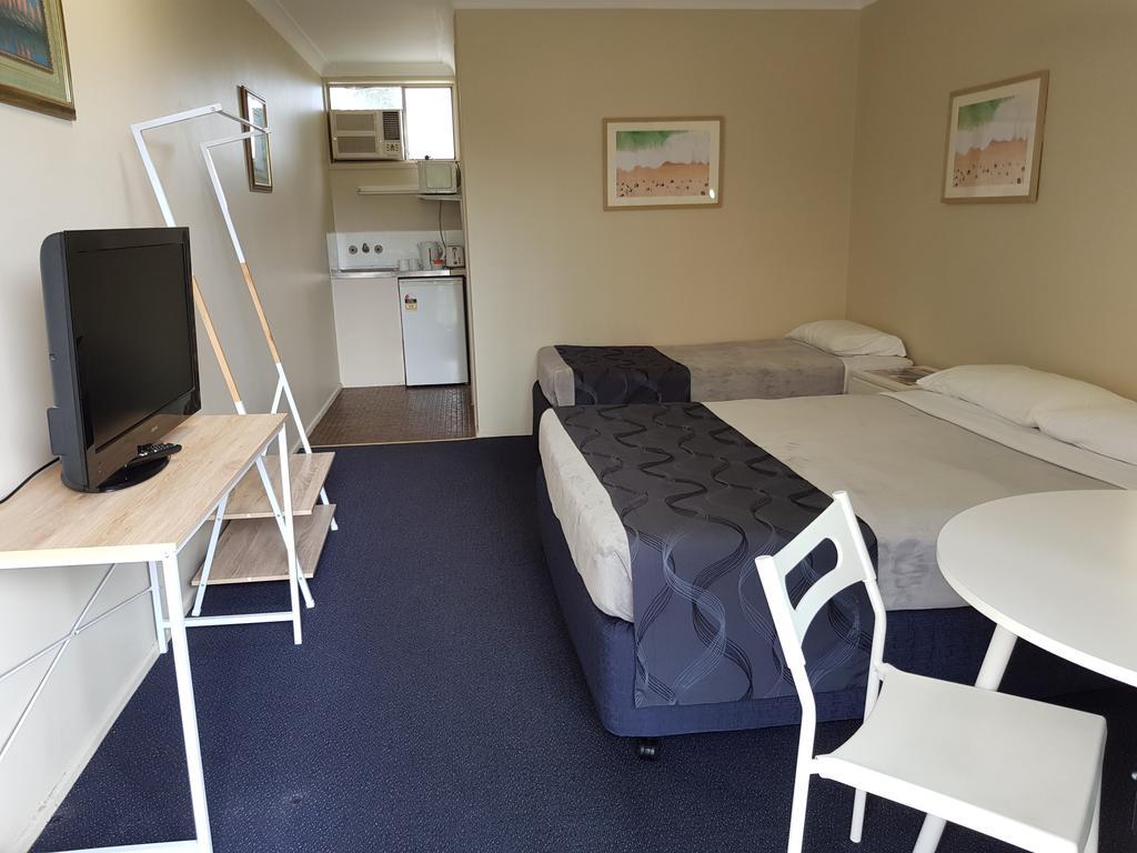 Sundale Motel