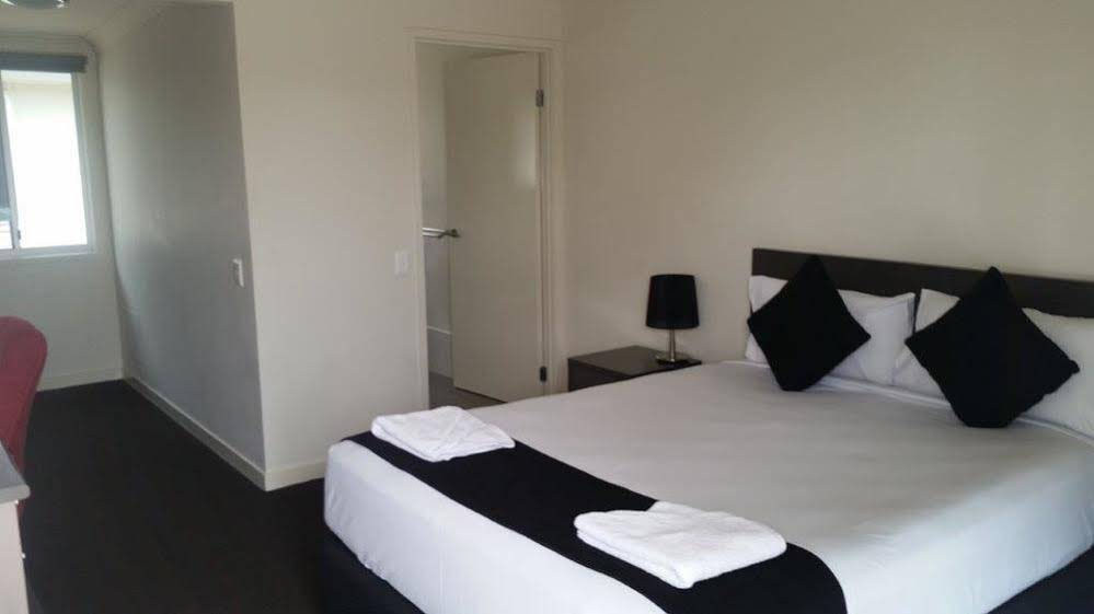 Dooleys Tavern And Motel Springsure