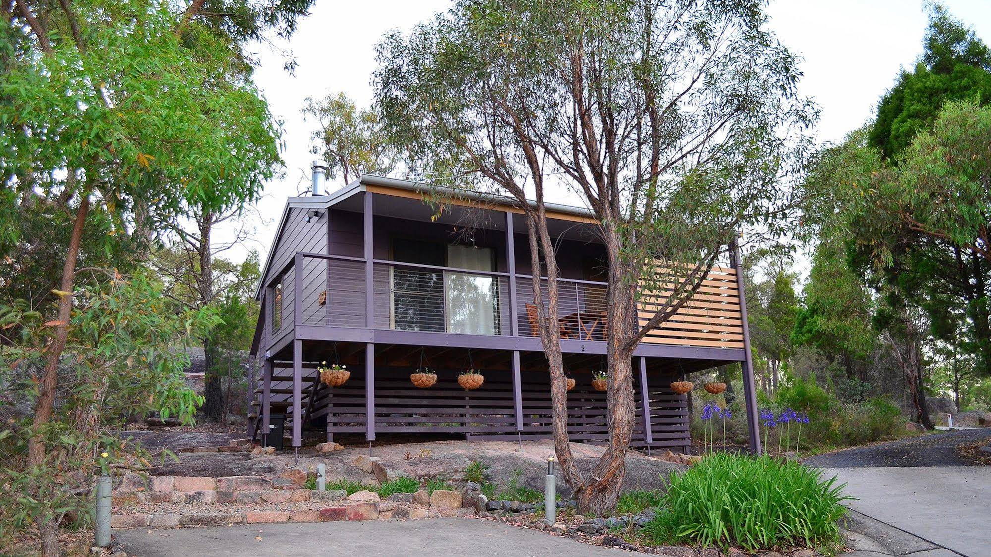 31 The Rocks