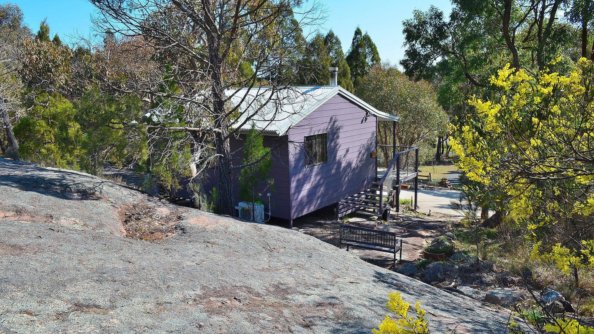31 The Rocks