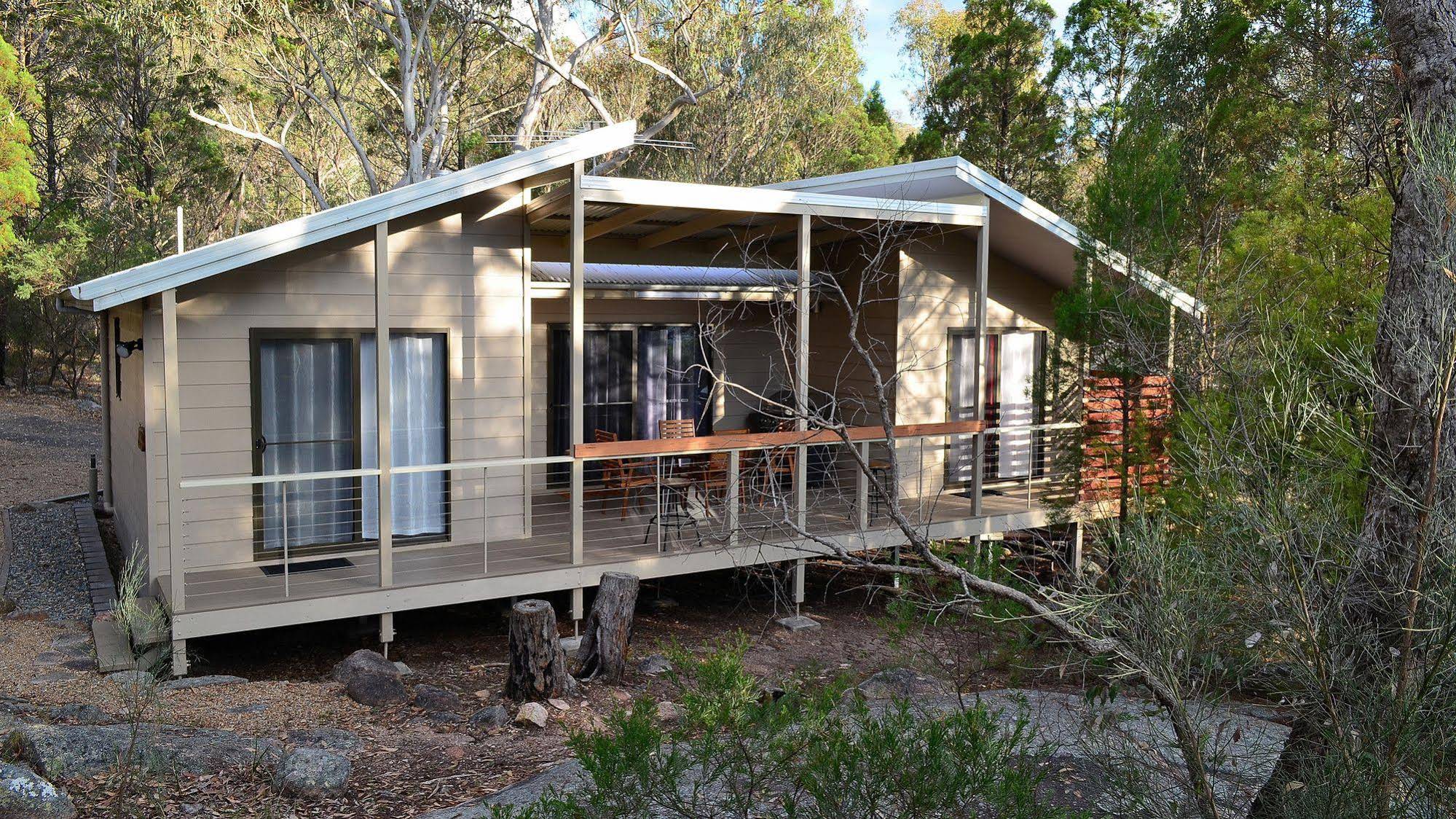 31 The Rocks