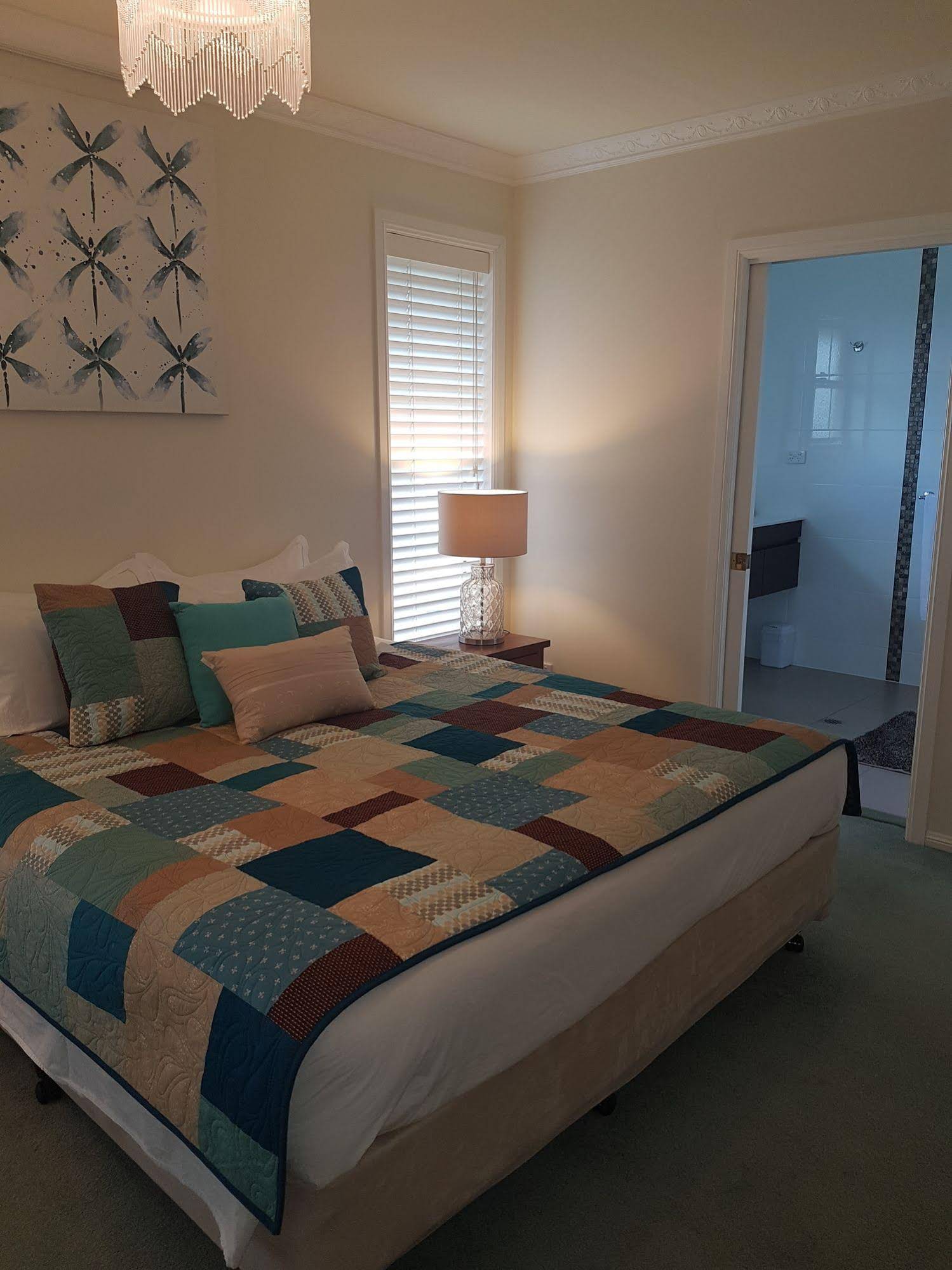 Grovely House Bed & Breakfast