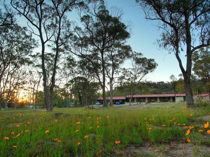 Murray Gardens Cottages Motel