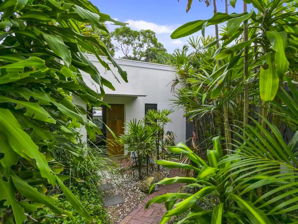 Sunshine Beach Hideaway