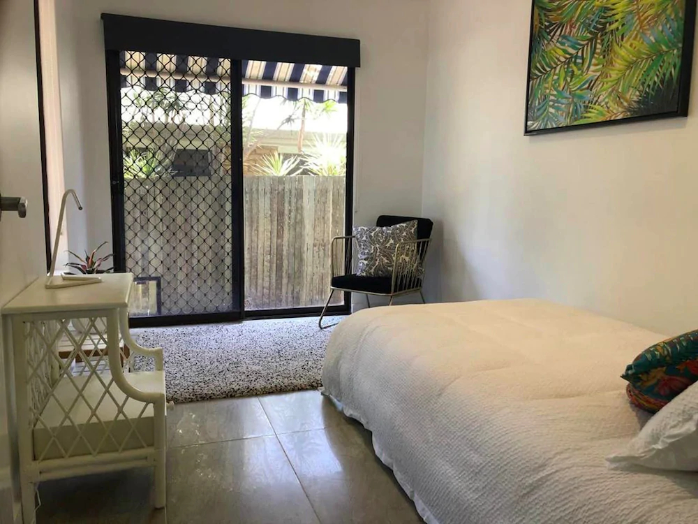 Sunshine Beach Hideaway