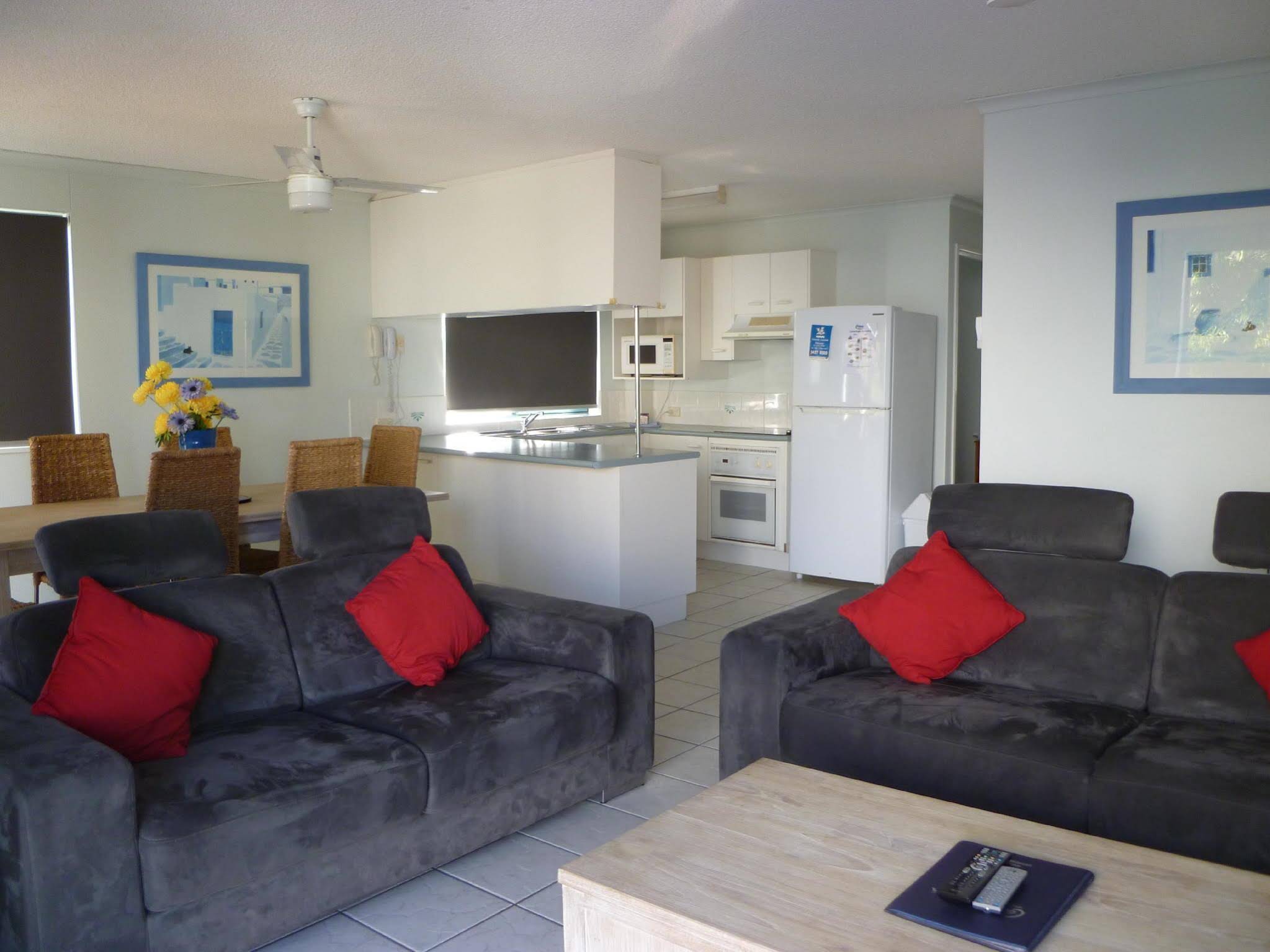 Lindomare Apartments