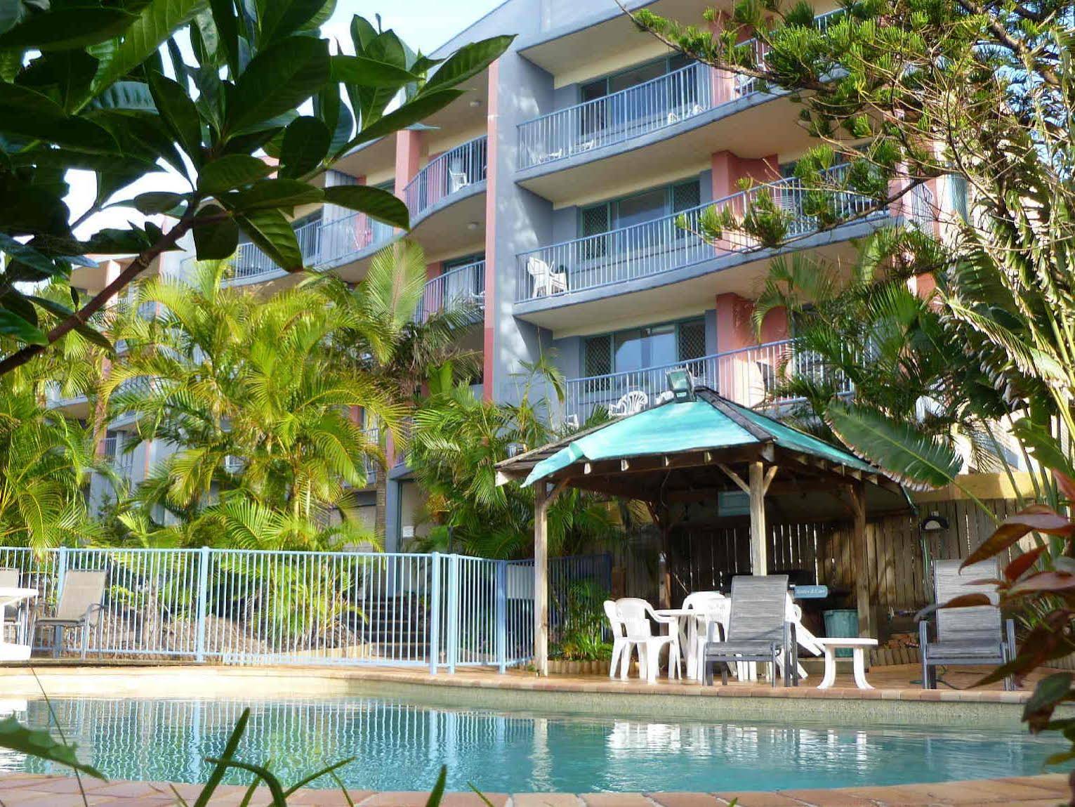 Lindomare Apartments