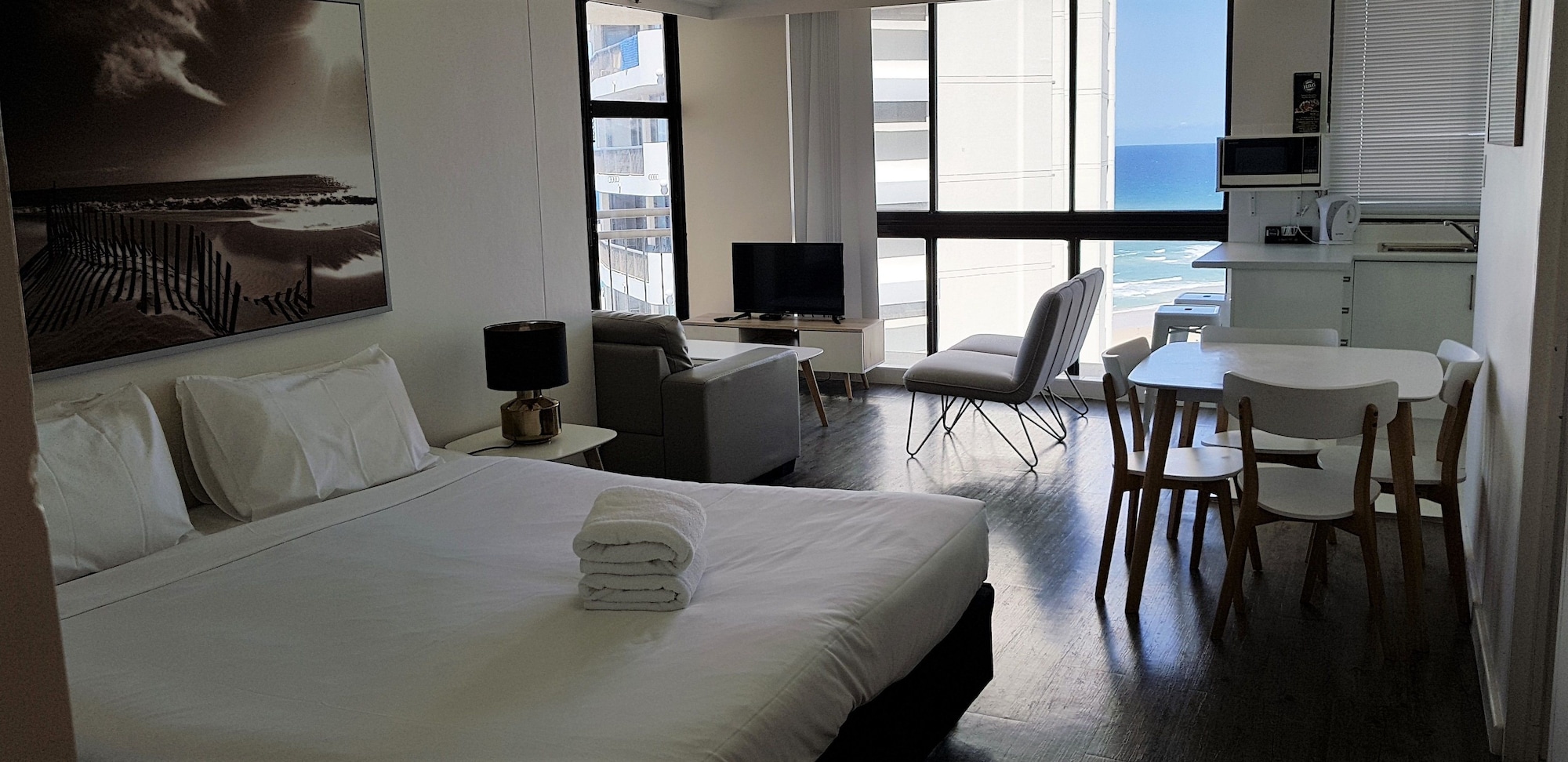 Beachcomber Resort Surfers Paradise