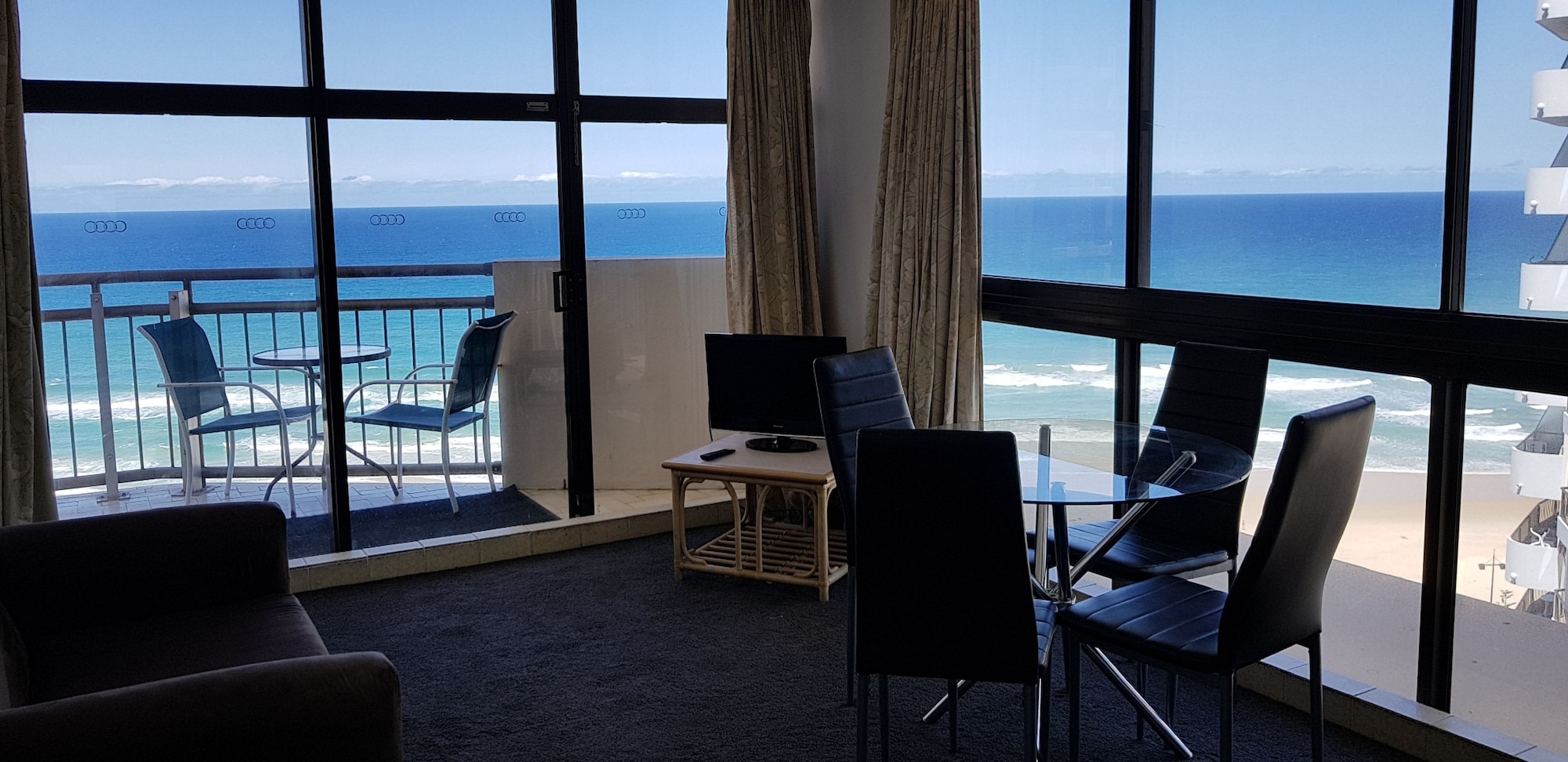 Beachcomber Resort Surfers Paradise