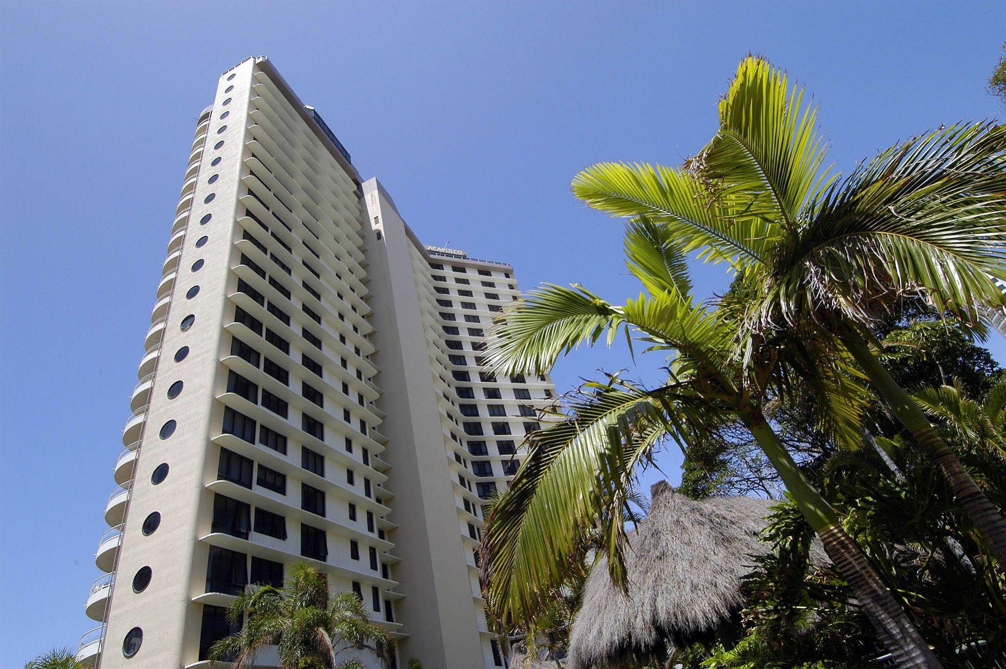 BreakFree Acapulco Surfers Paradise