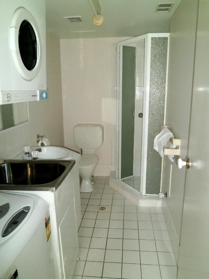 Budds Beach Apartments