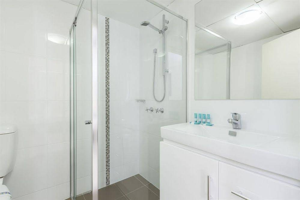 Carlton Apartments