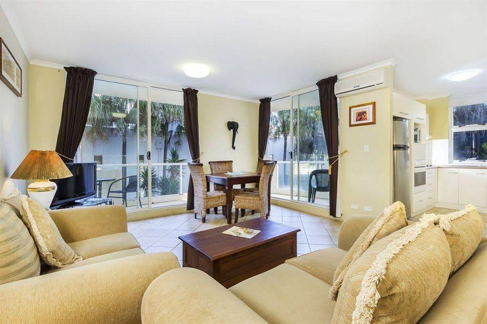 Carlton Apartments