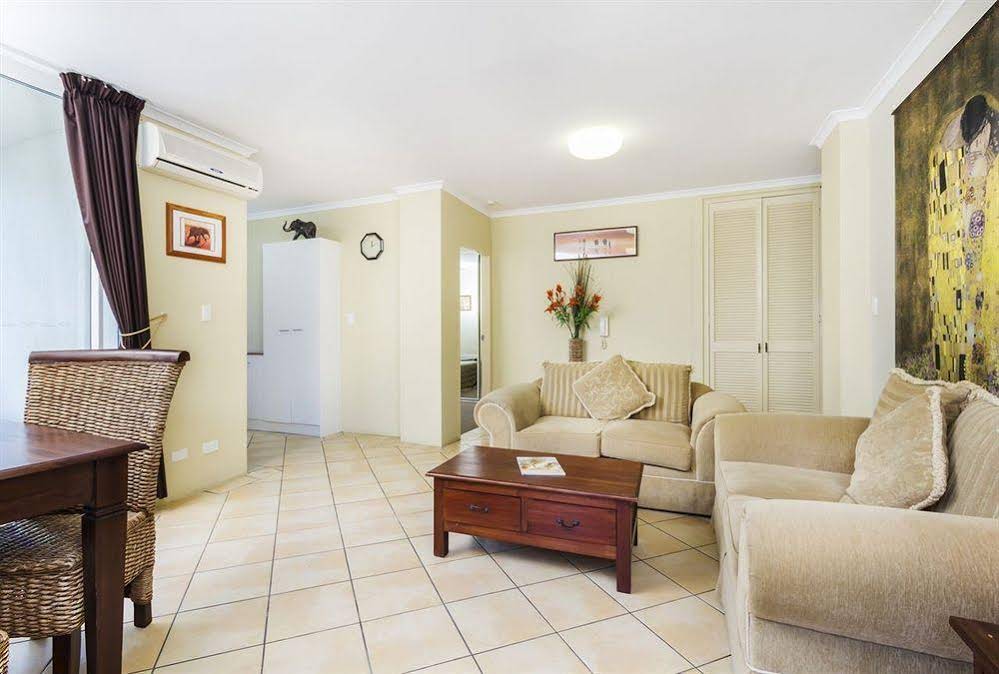 Carlton Apartments