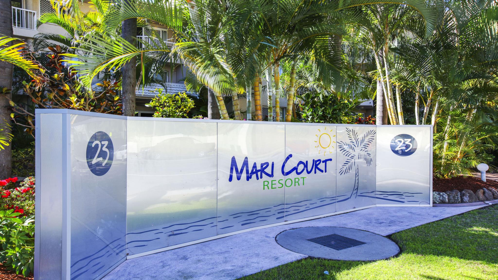 Comfort Inn & Suites Mari Court