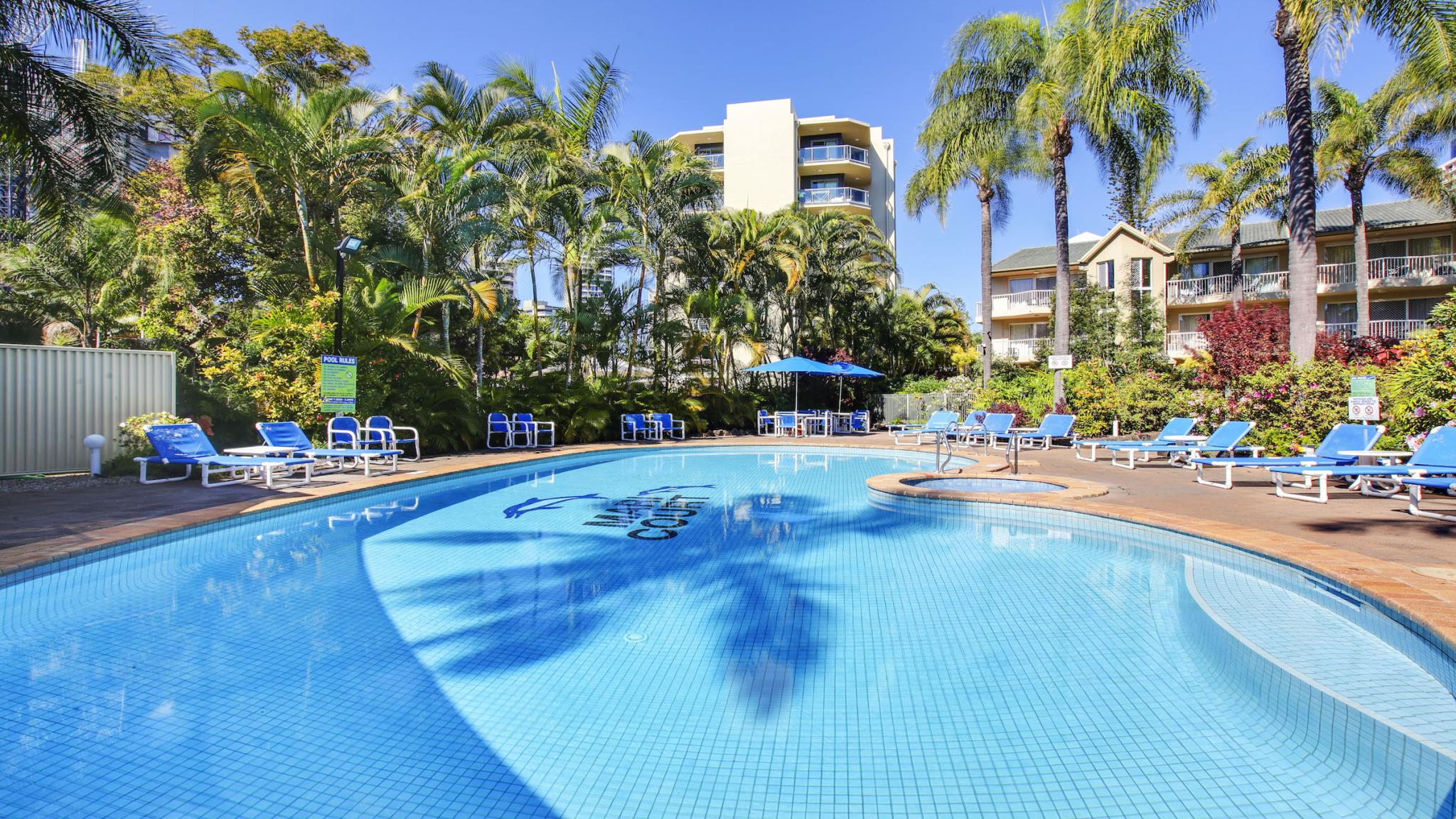 Comfort Inn & Suites Mari Court