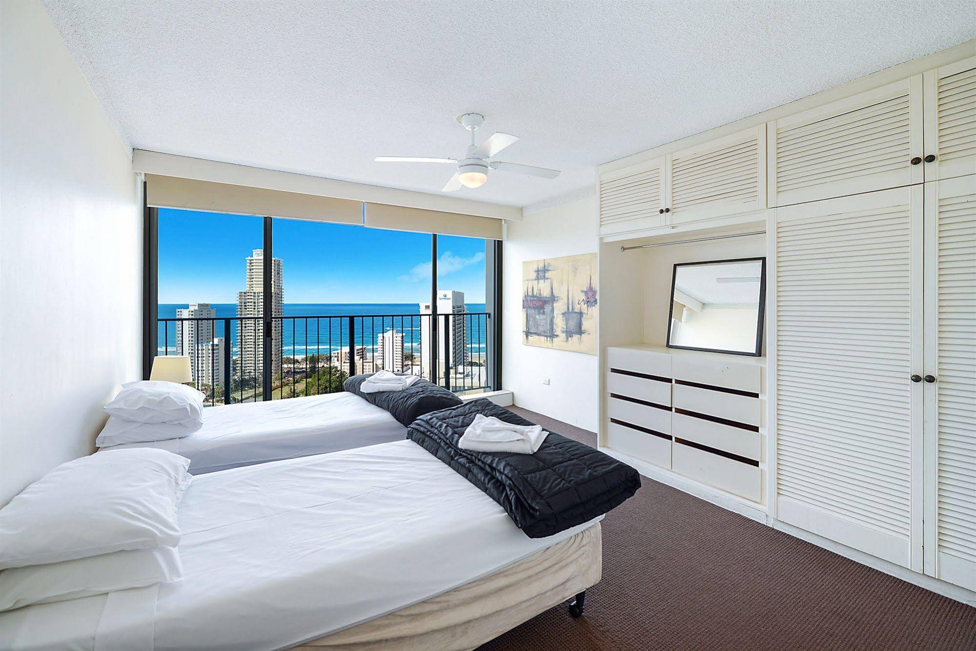 Condor Ocean View Apartments