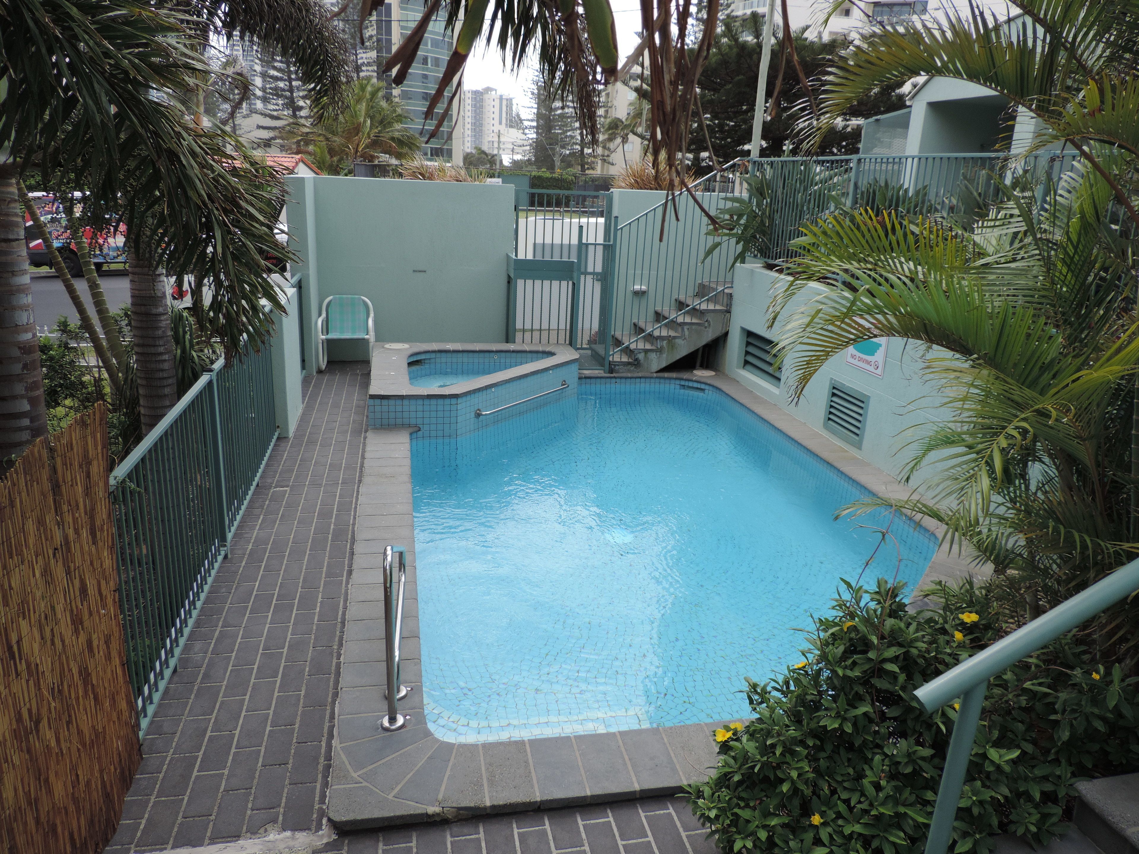 Emerald Sands Holiday Apartments