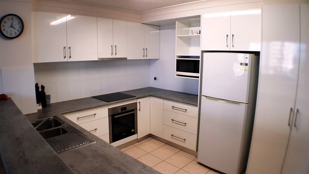 Genesis Holiday Apartments